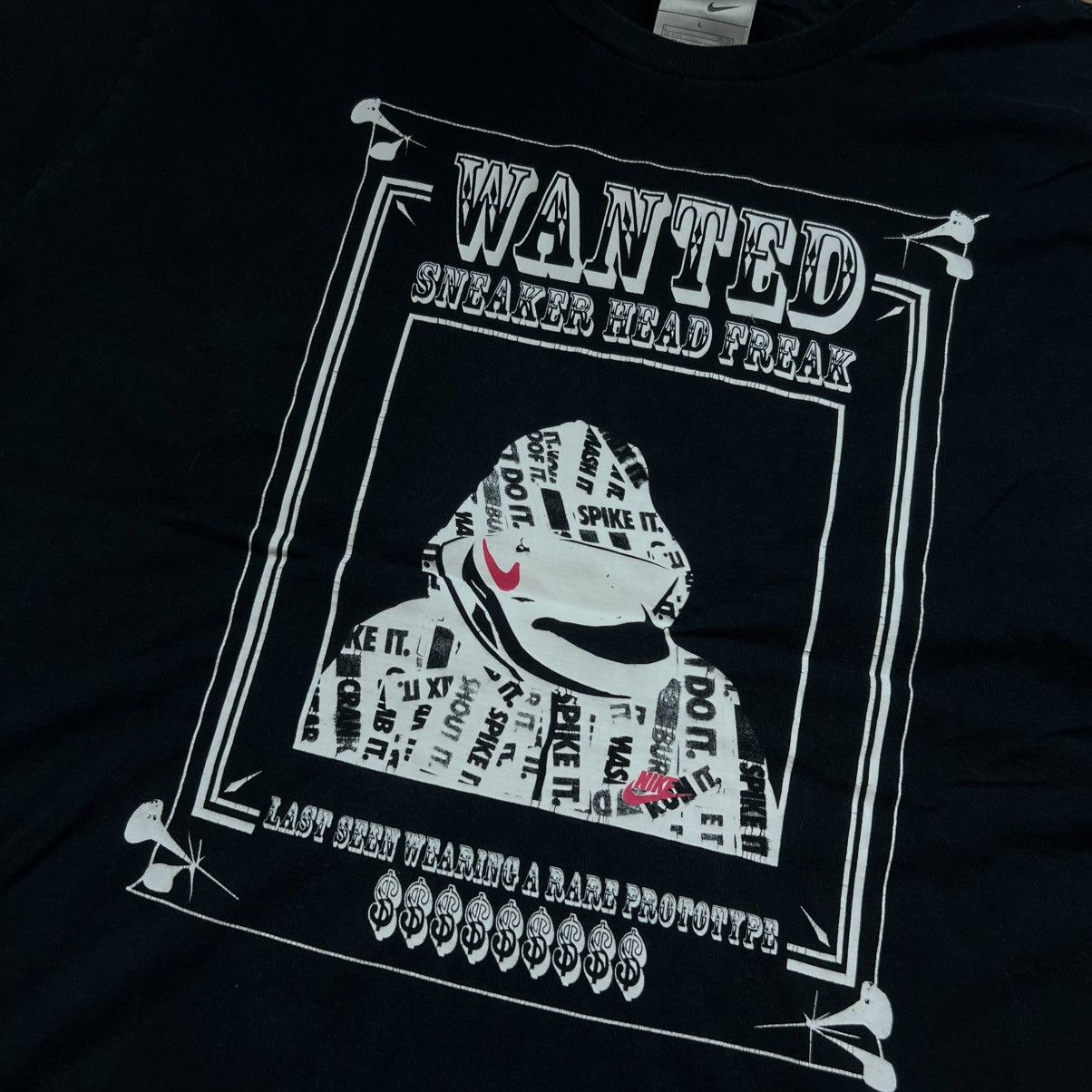 Nike 90s Nike Sneakerhead Vintage Y2K Oversized Retro Tee T-Shirt Size US L / EU 52-54 / 3 - 4 Thumbnail