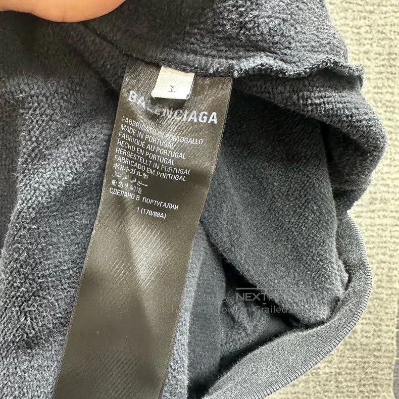Balenciaga Balenciaga Scratch Tape Logo Washed Grey Hoodie Size US S / EU 44-46 / 1 - 4 Thumbnail
