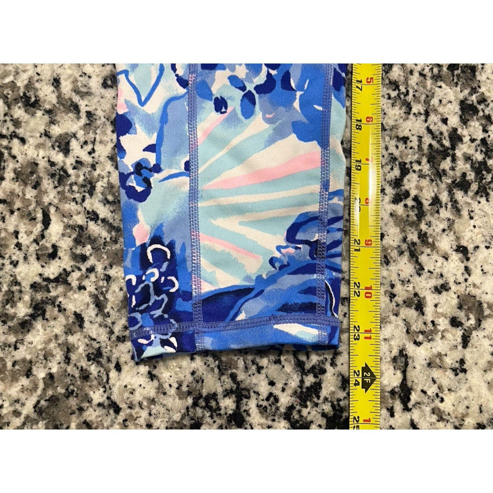 Lilly Pulitzer VINTAGE Lilly Pulitzer Catch N Keep Blue Luxletic Weekender Leggings Ss - Womens - Leggings - Blue - Cropped - Activewear - Lilli - S Size 28" / US 6 / IT 42 - 2 Thumbnail
