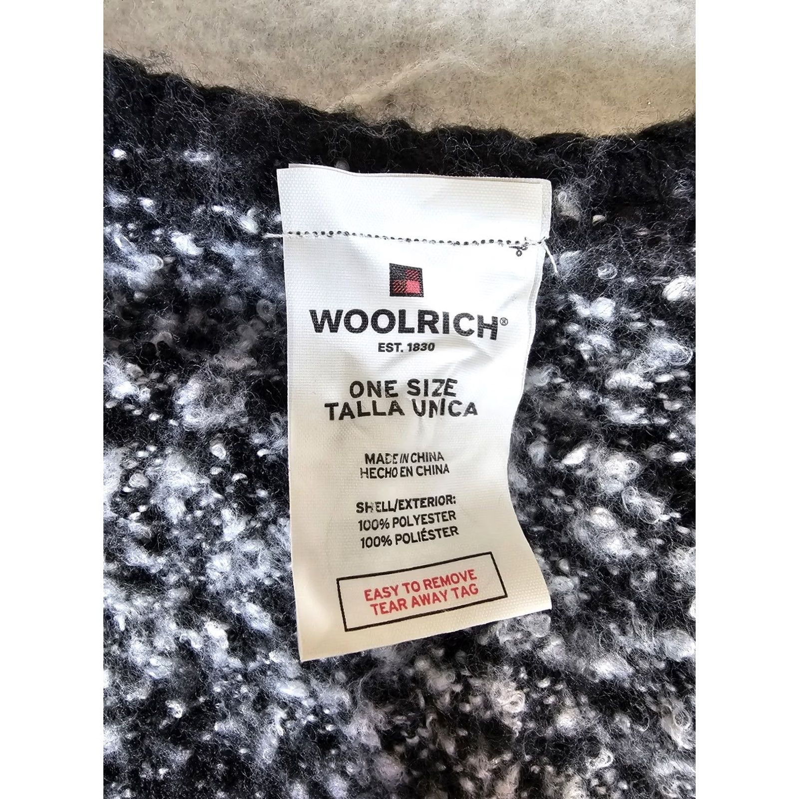 Vintage VINTAGE Woolrich Shawl Cape Wrap One Size Black & Gray Ombre Striped Polyester Women Size ONE SIZE - 4 Thumbnail