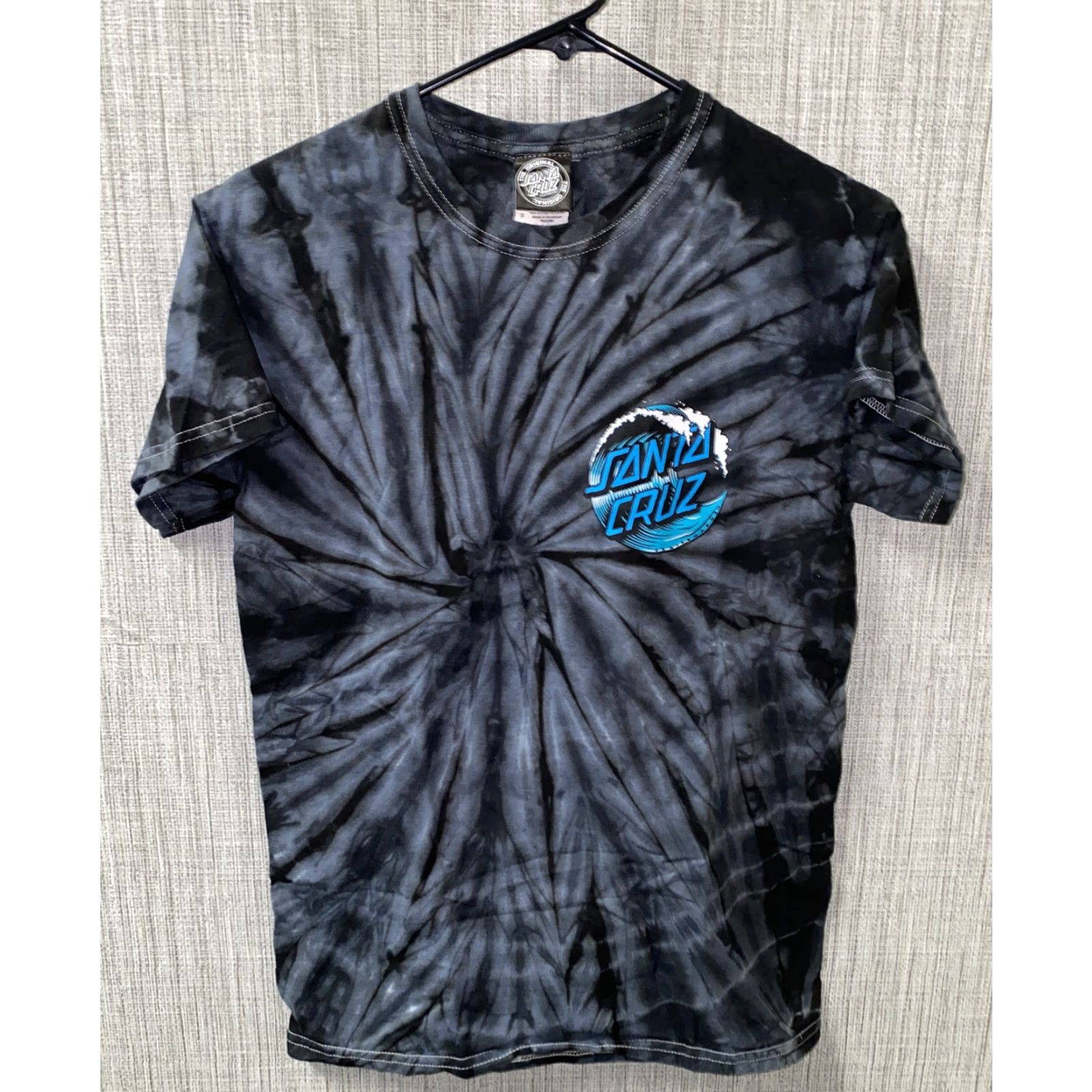 Vintage Santa Cruz Mens Gray Short Sleeve Tye Dye Style T-Shirt Size S 17.5 In Armpit Size US S / EU 44-46 / 1 - 2 Thumbnail