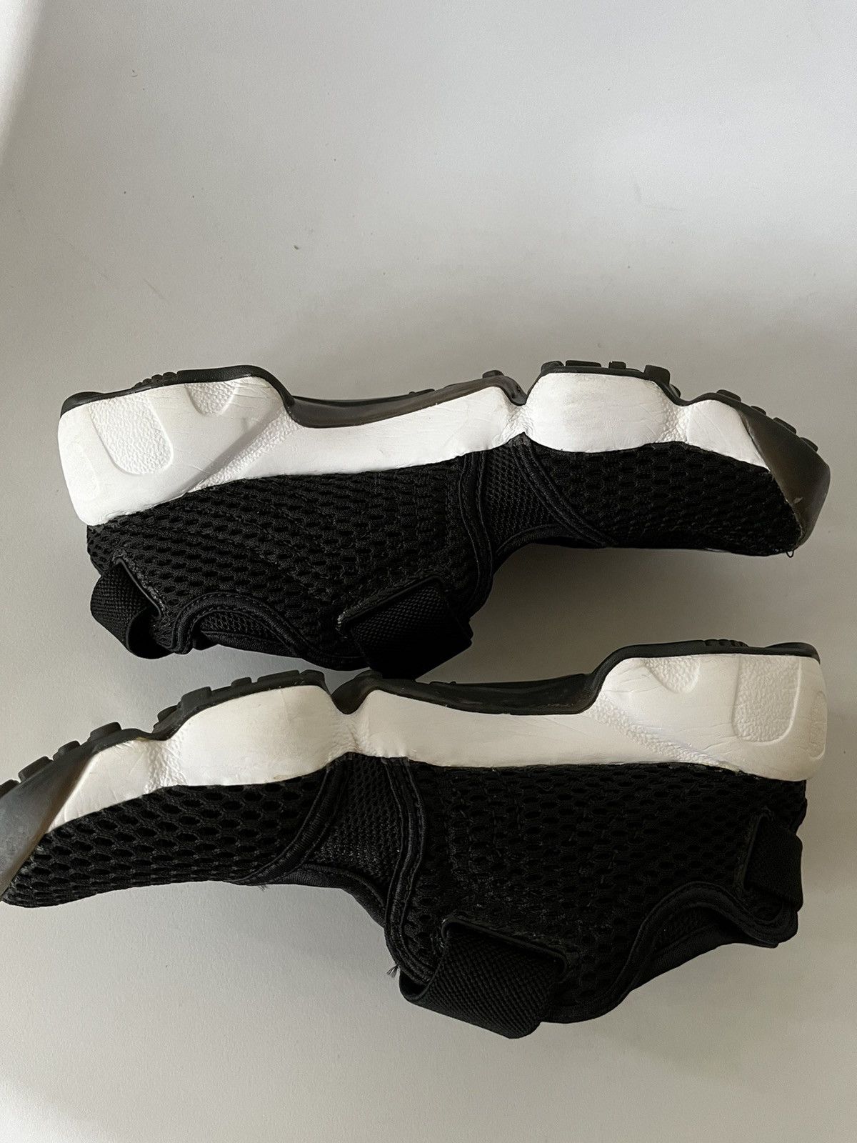 Nike Iconic Nike Air Rift “ Tabi ” Size US 7 / IT 37 - 5 Thumbnail