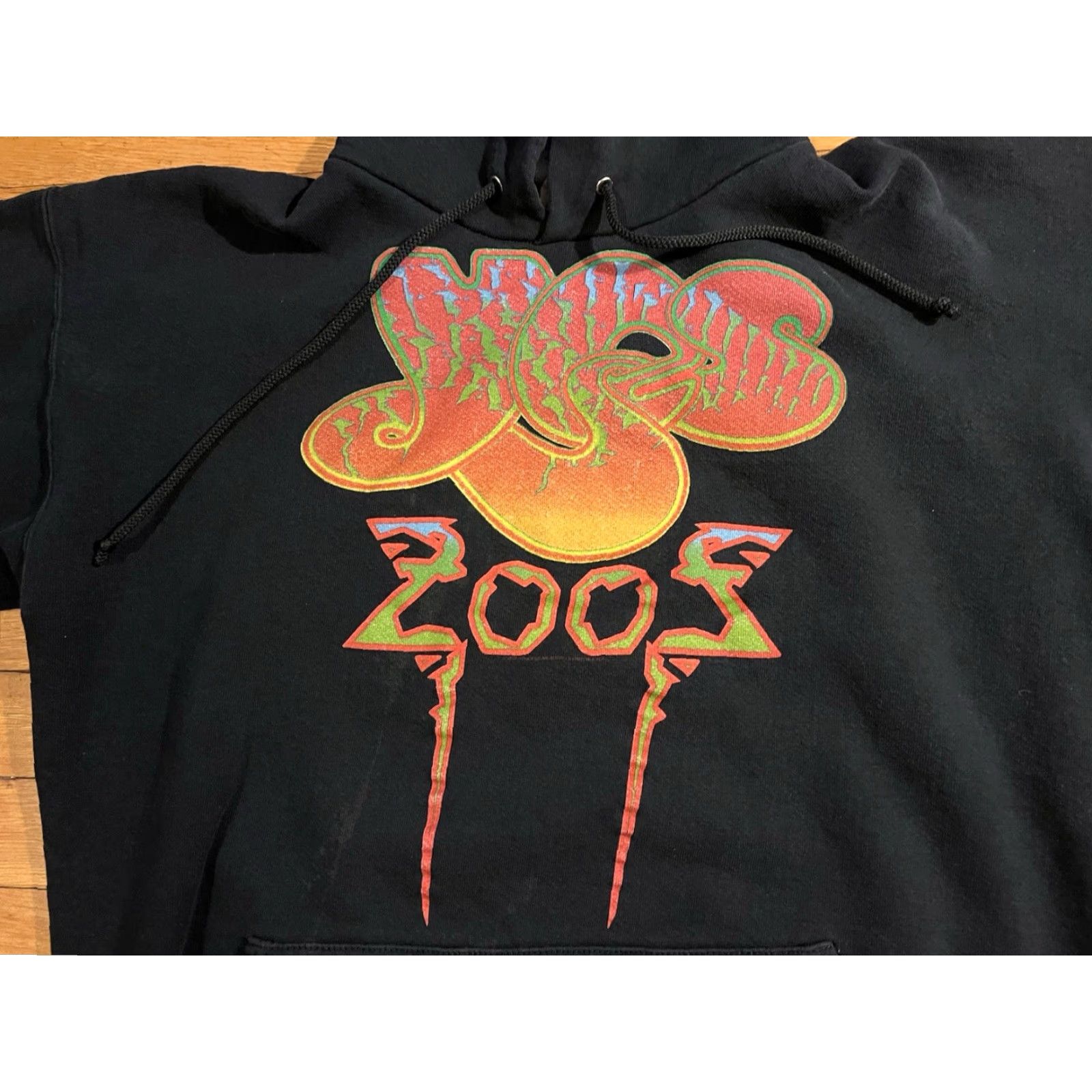 Vintage VINTAGE Yes 2002 Tour Hoodie Men’s Large Black Distressed Y2K Logo Graphic Print Hooded Pockets Mens Size US L / EU 52-54 / 3 - 3 Thumbnail