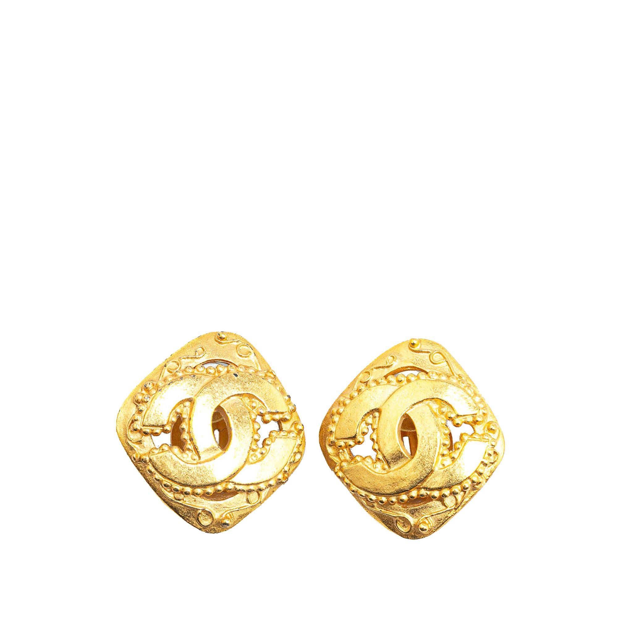 Chanel Gold Gold Plated CC Clip On Earrings Size ONE SIZE - 1 Preview
