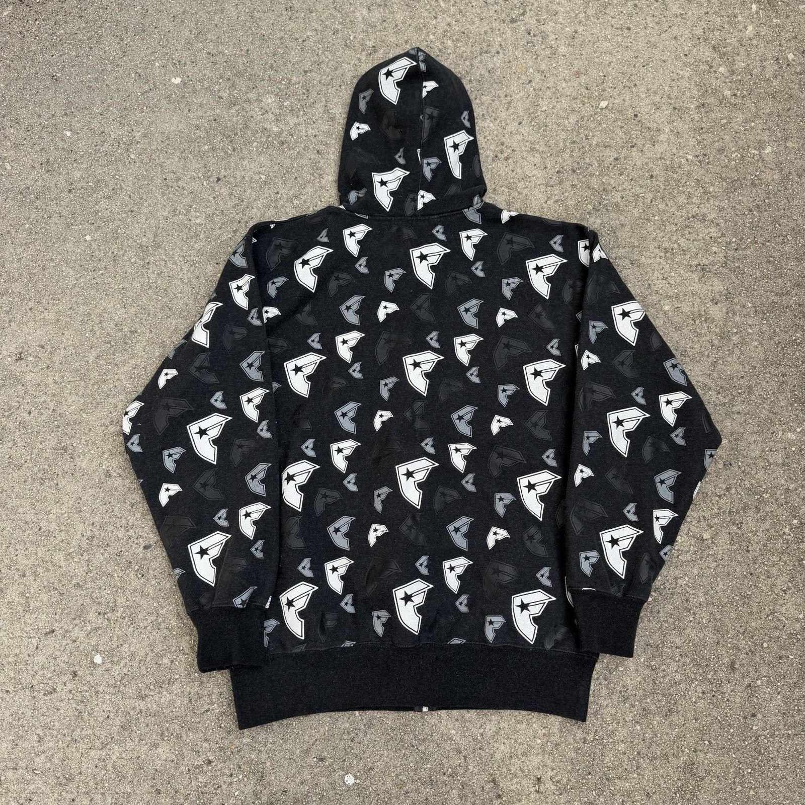 Famous Stars And Straps × Vintage Vintage Y2K Famous Stars & Straps AOP Hoodie Travis Barker Size US M / EU 48-50 / 2 - 3 Thumbnail