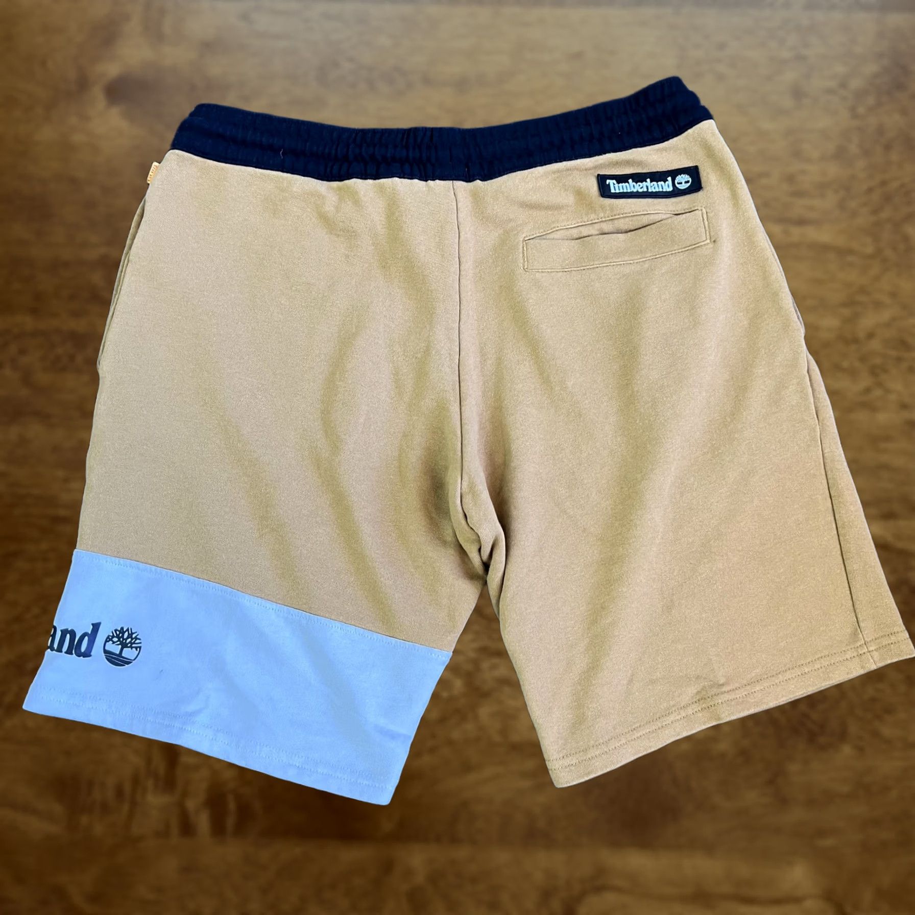 Timberland Timberland Shorts Mens Medium Beige Colorblock Sweat Elastic Waist Pockets Gym Size US 31 - 1 Thumbnail