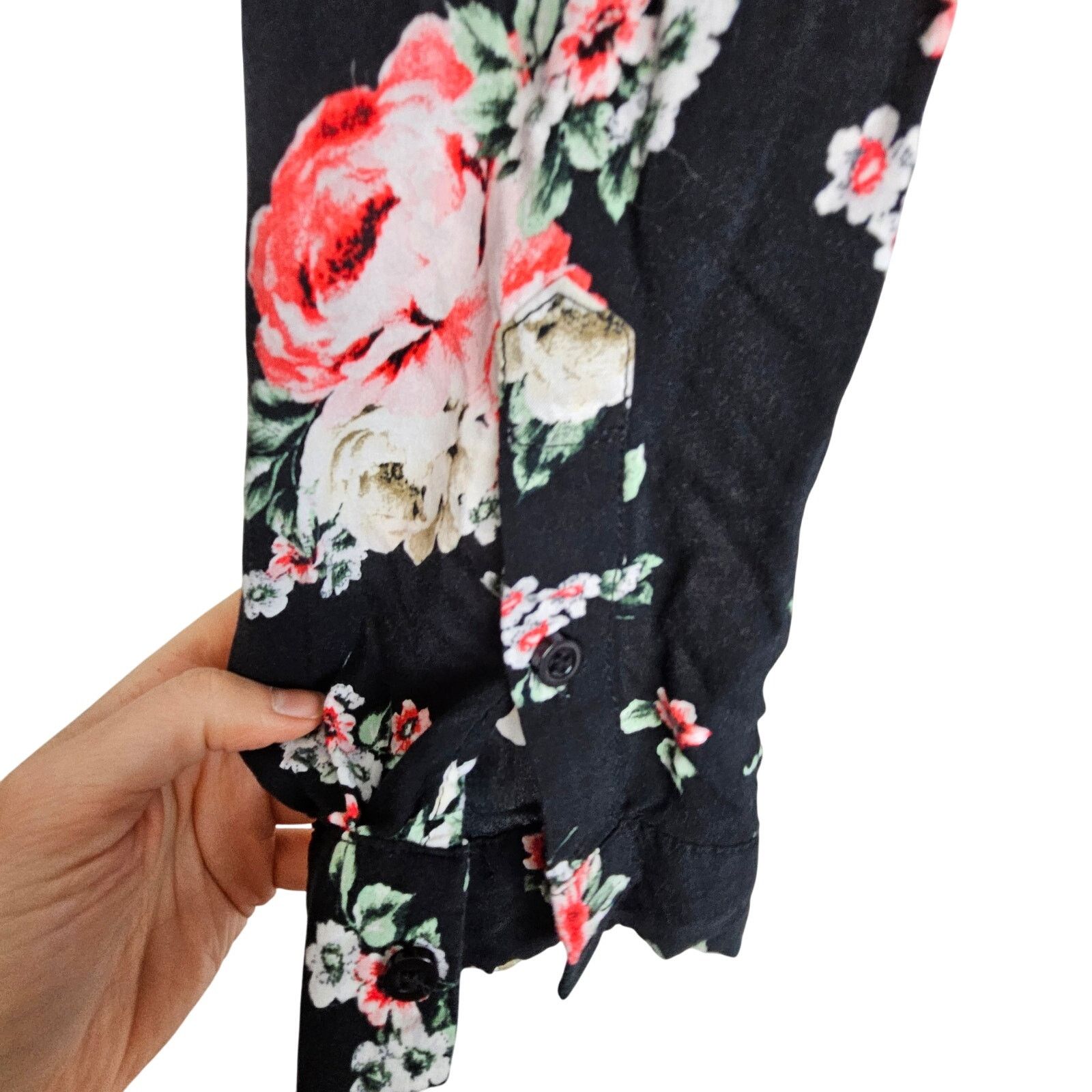 Corridor Torrid Long Sleeve Shirt Floral Black Button Front Shirt 1X Size XXL / US 16-18 / IT 52-54 - 4 Thumbnail