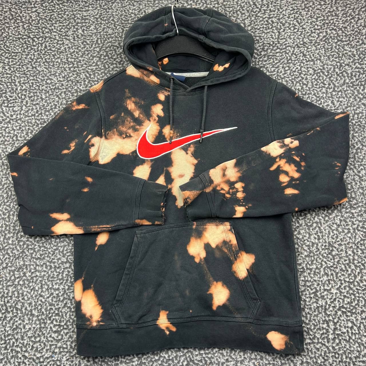 Nike Nike Hoodie Women Small Bleach Wash Tie Dye Pullover S Size S / US 4 / IT 40 - 1 Thumbnail