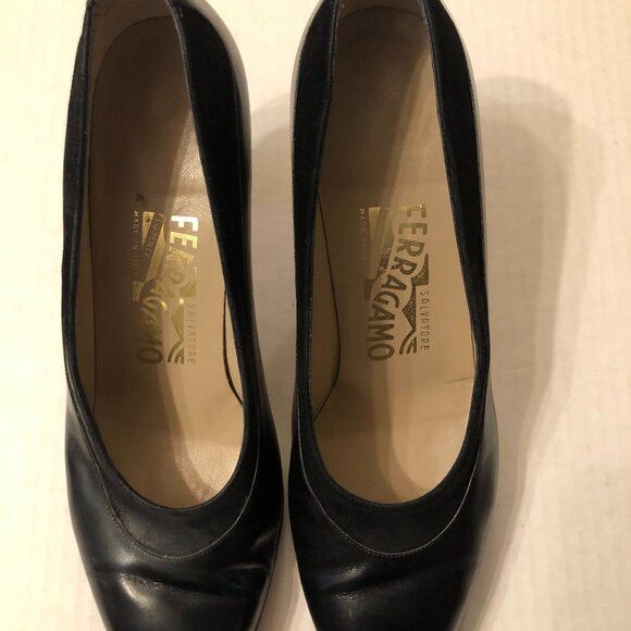 Salvatore Ferragamo SALVATORE FERRAGAMO WOMEN'S LEATHER SHOES SIZE: 7 1/2 B Size US 7.5 / IT 37.5 - 1 Thumbnail