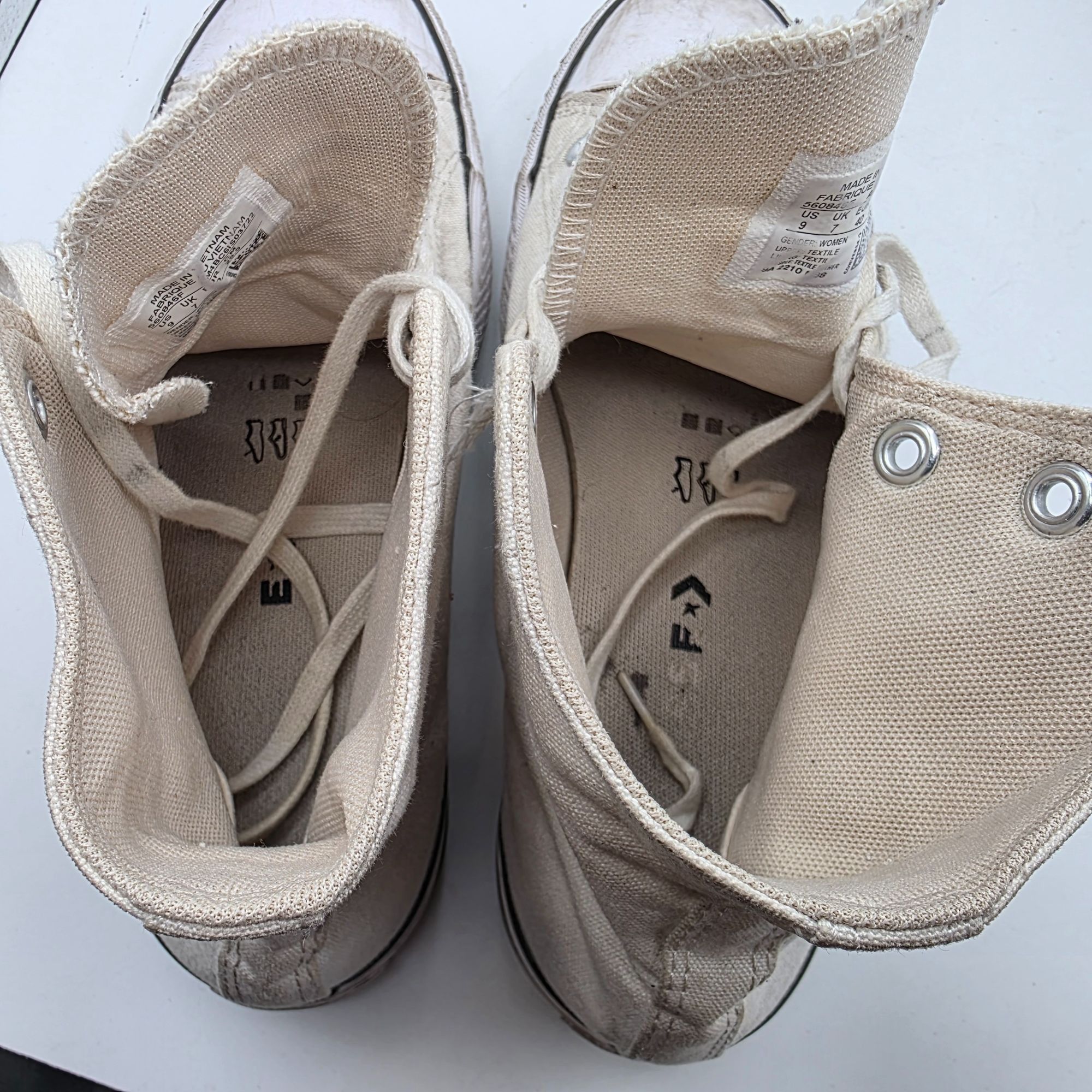 Converse Converse Chuck Taylor All Star Lift Womens Size 9 White Canv Size US 9 / IT 39 - 10 Thumbnail