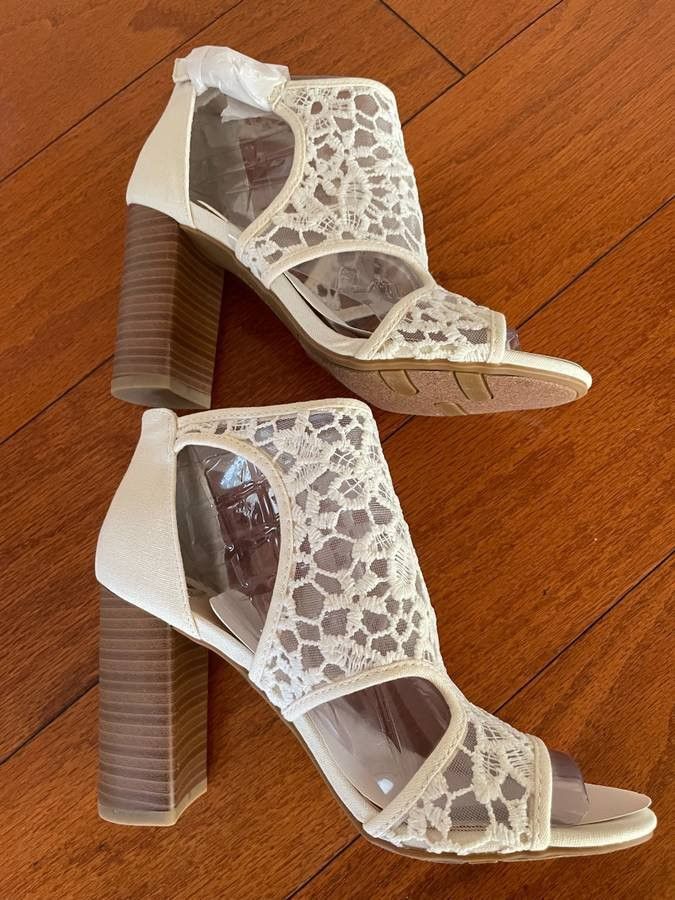 Other Fergalicious Maddox 3 Peep Toe Block Heels Maddox 3 Cream Size US 6 / IT 36 - 9 Thumbnail