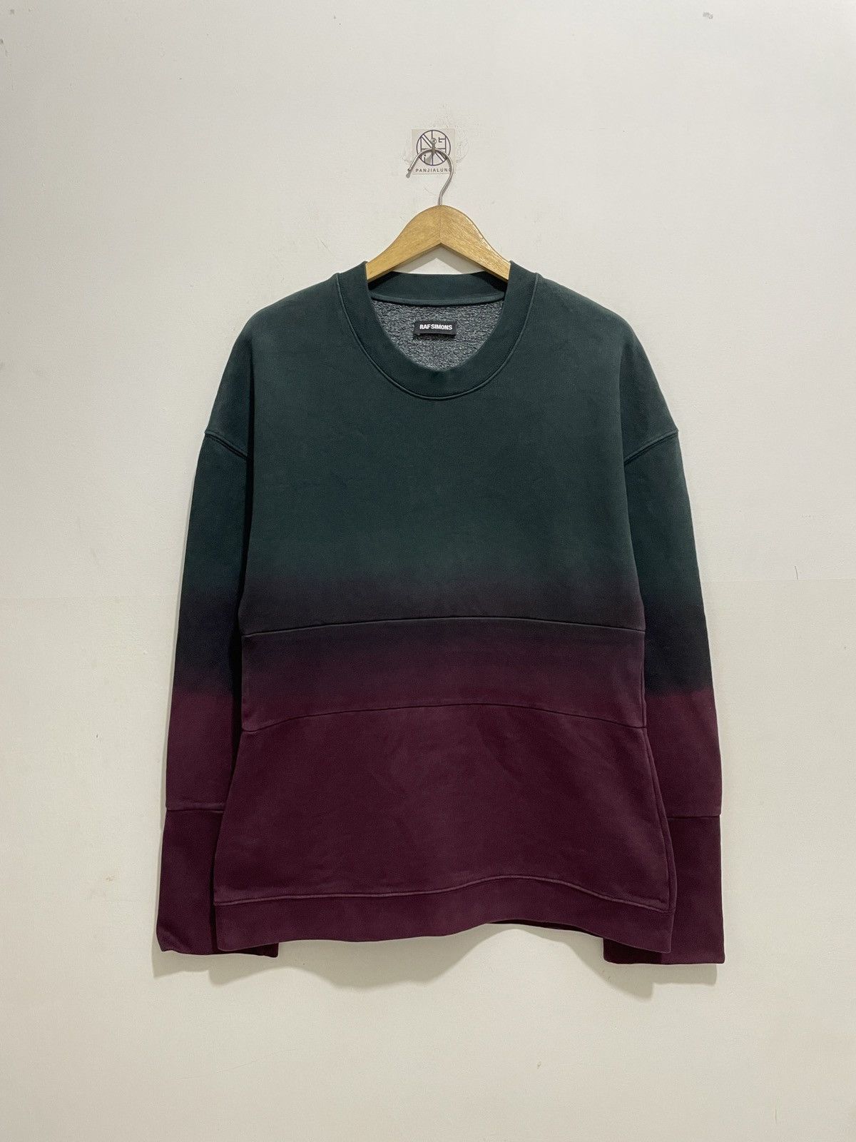 Raf Simons × Streetwear ⚡️NEEDGONE⚡️RAF SIMONS AW2012 Gradient Sweaters ...