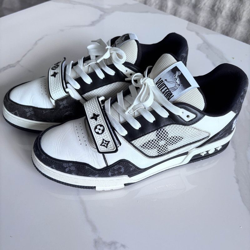Louis Vuitton Louis Vuitton Velcro Round-Toe Low-Top Sneakers -2508 Size US 9.5 / EU 42-43 - 1 Thumbnail