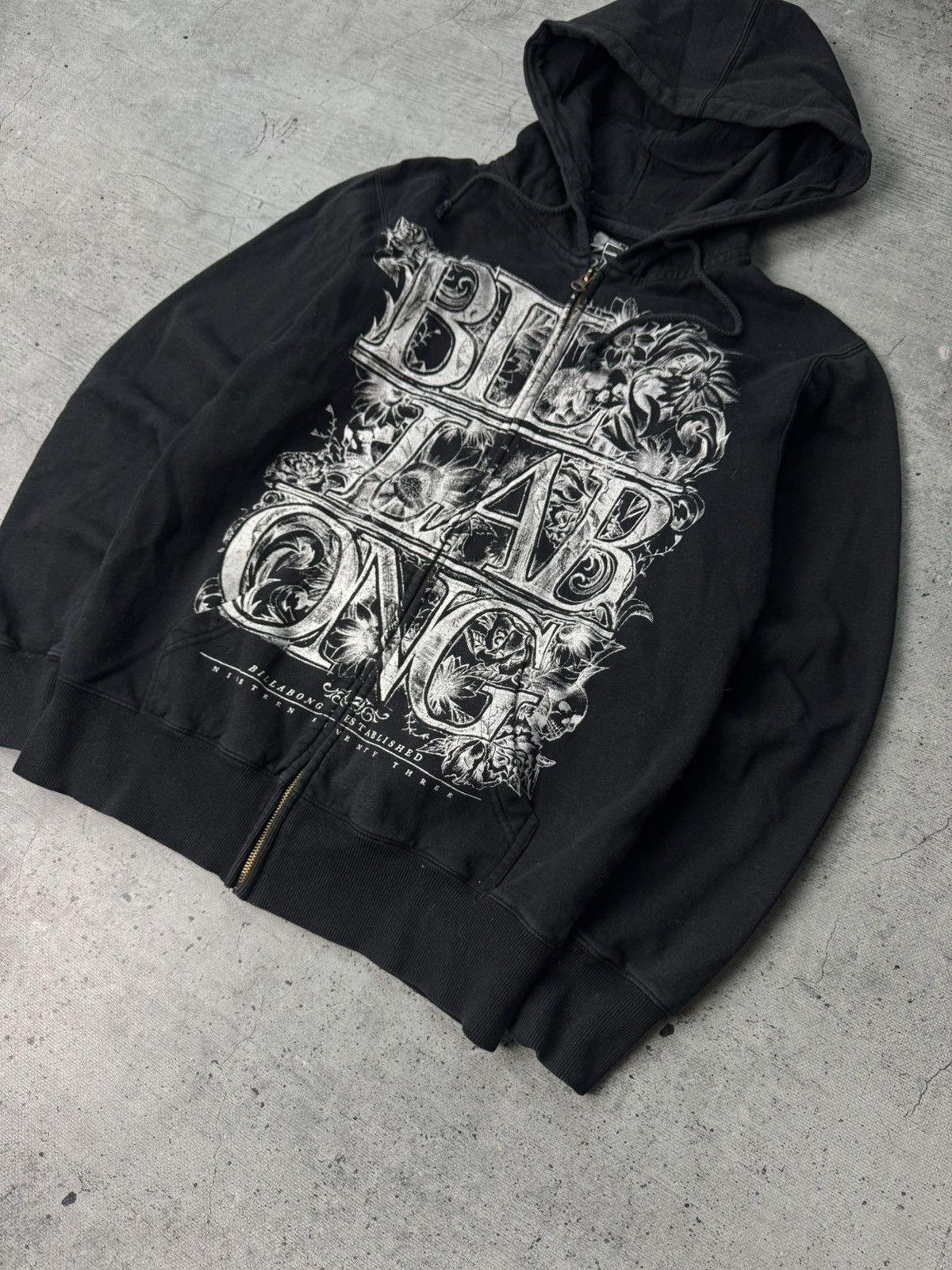 Billabong Vintage Billabong Y2K Big Logo Zip Hoodie Surf Size US S / EU 44-46 / 1 - 5 Thumbnail