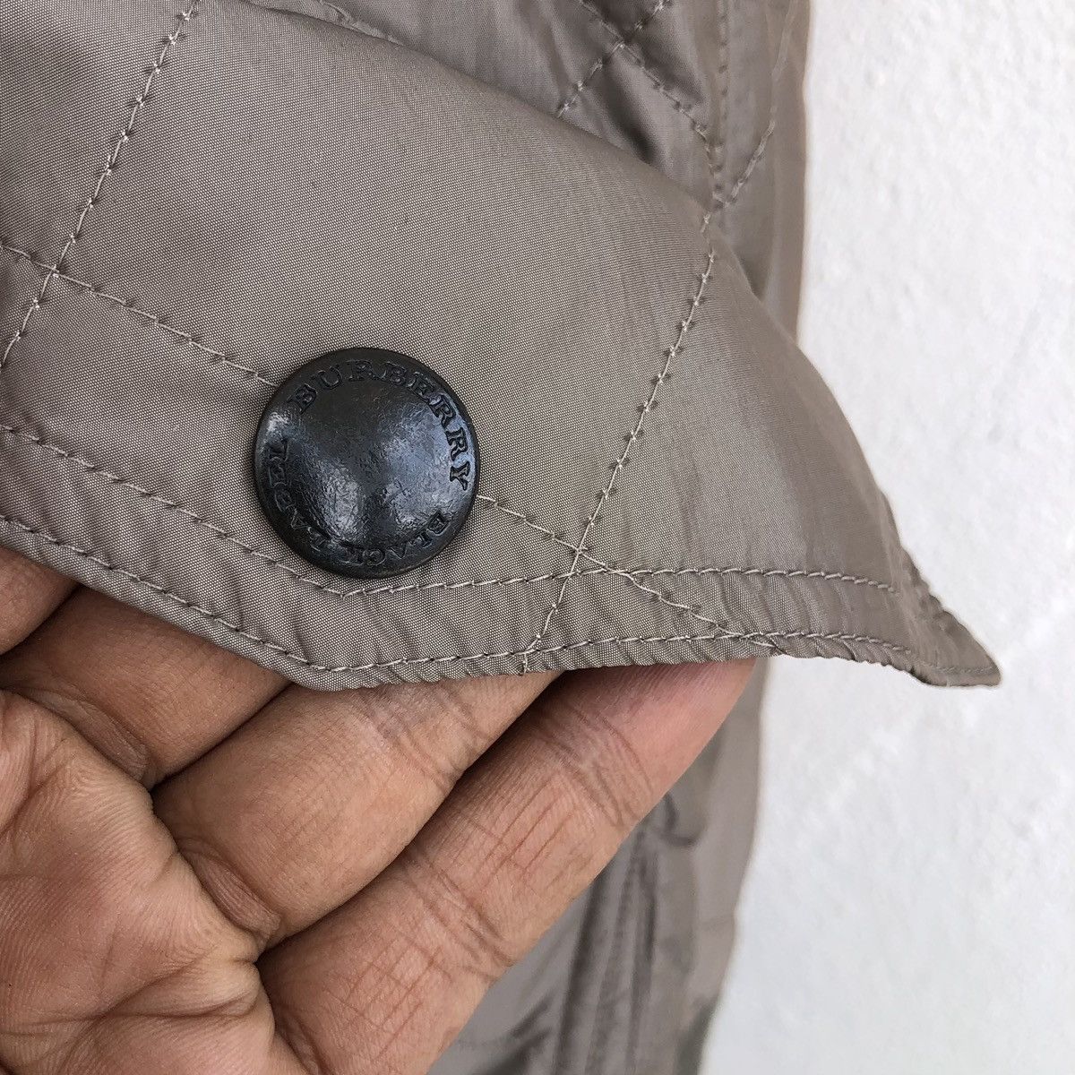 Burberry Burberry Black Label Diamond Quilted Bomber Jacket Size US M / EU 48-50 / 2 - 13 Thumbnail