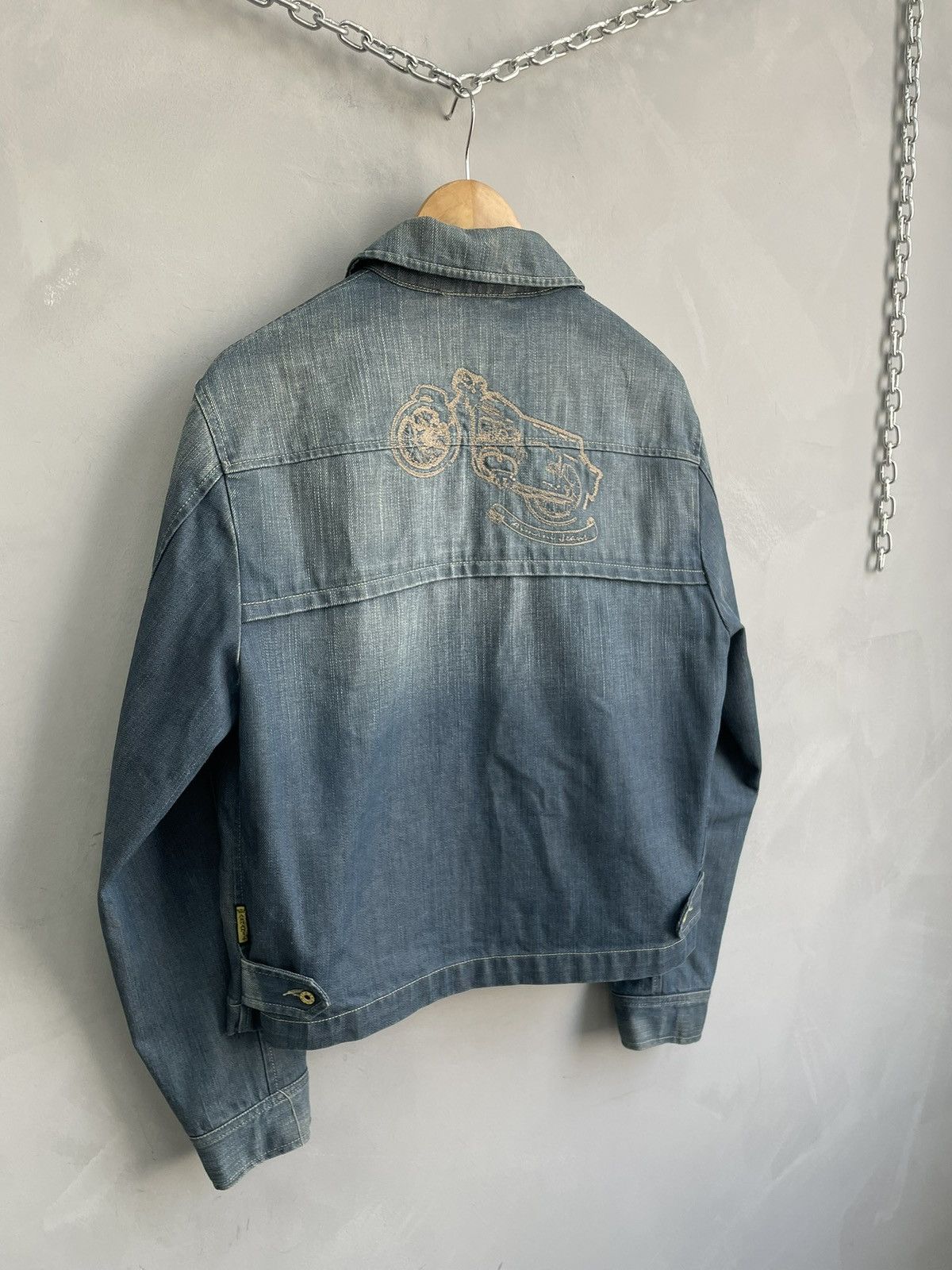 Armani Vinateh emporio Armani denim trucker jacket hype y2k Size US S / EU 44-46 / 1 - 12 Thumbnail