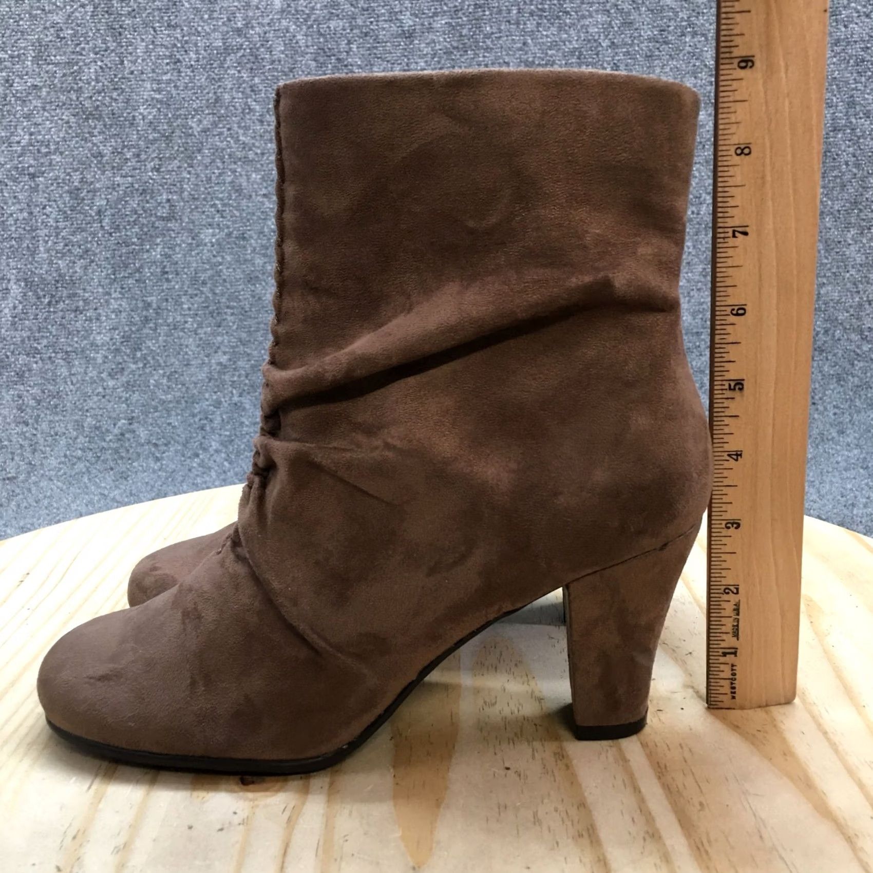Vintage Aerosoles Boots Womens 9.5 M Ankle Bootie Brown Fabric Cone Heels Zip Size US 10 / IT 40 - 7 Thumbnail