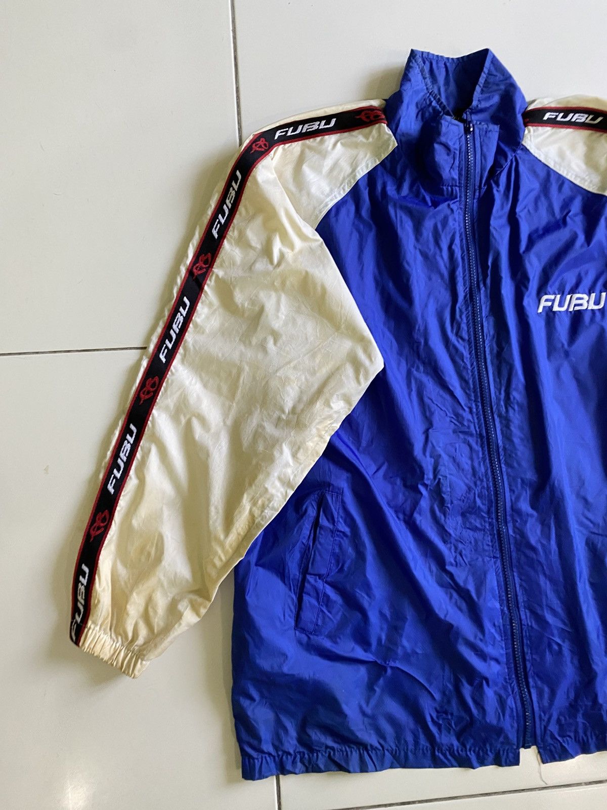 Fubu × Rap Tees Vintage Fubu Sports Spell out Windbreaker Jacket Size US L / EU 52-54 / 3 - 7 Thumbnail