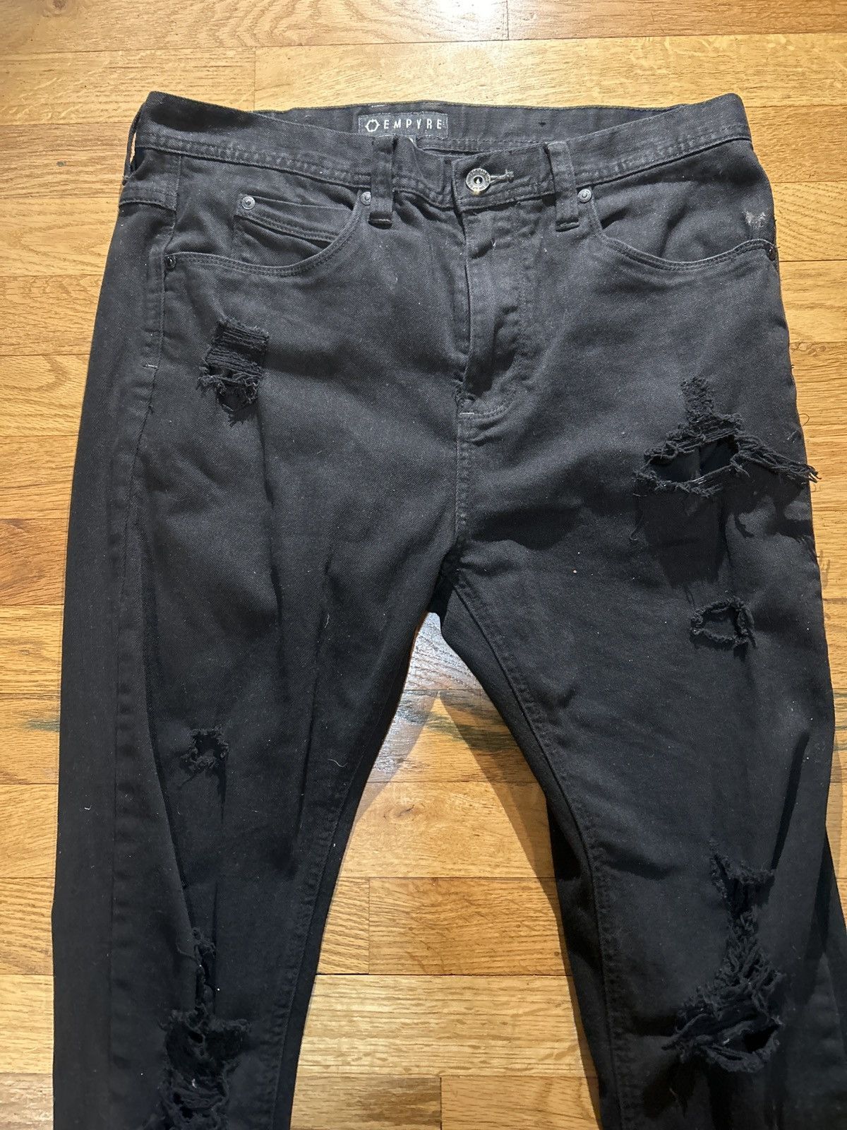Empyre [OUT OF PRINT] Empyre distressed black jeans Size US 33 - 1 Thumbnail