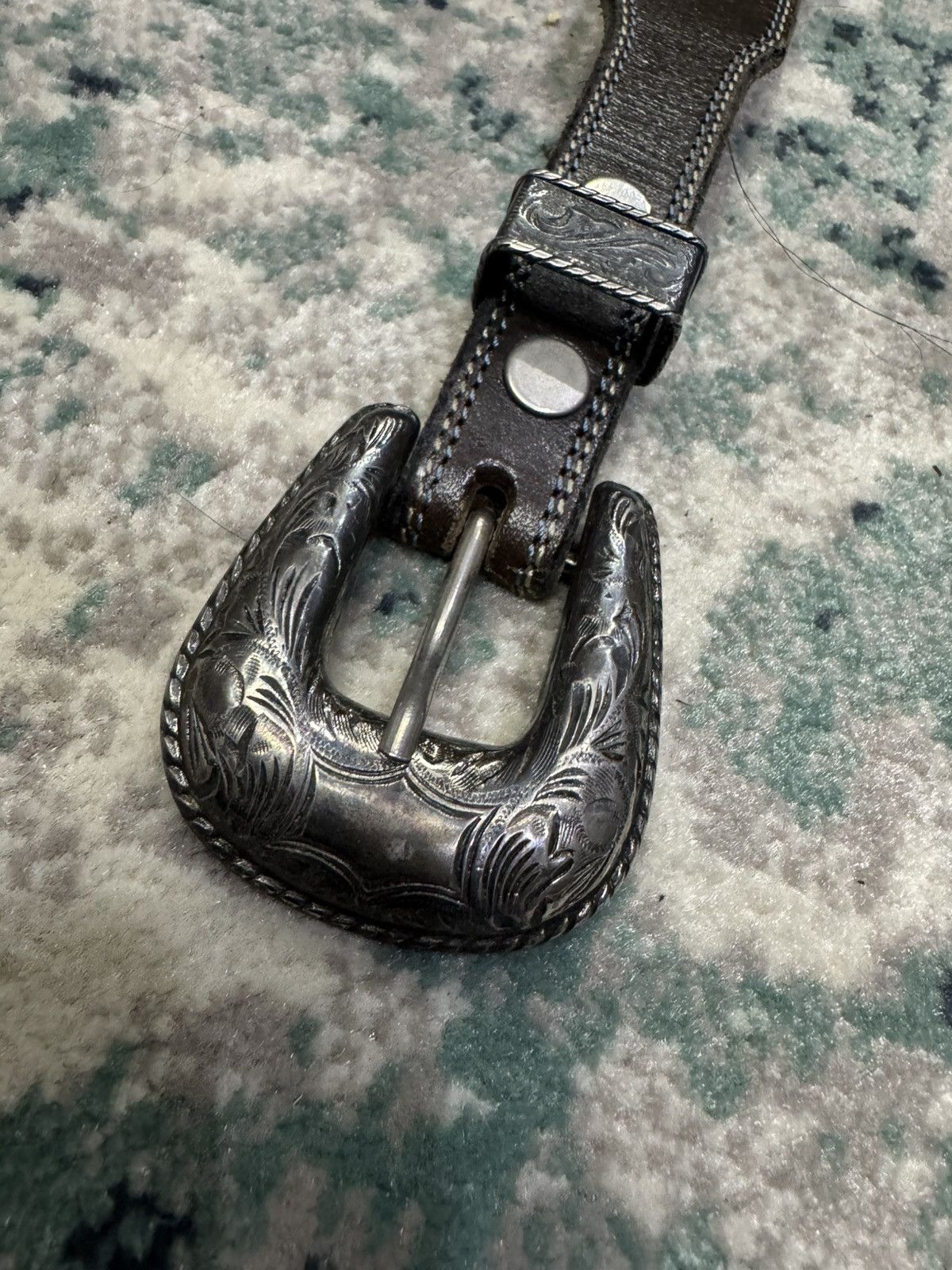 Leather VINTAGE SILVER BUCKLE LEATHER WESTERN BELT Size 32 - 3 Thumbnail