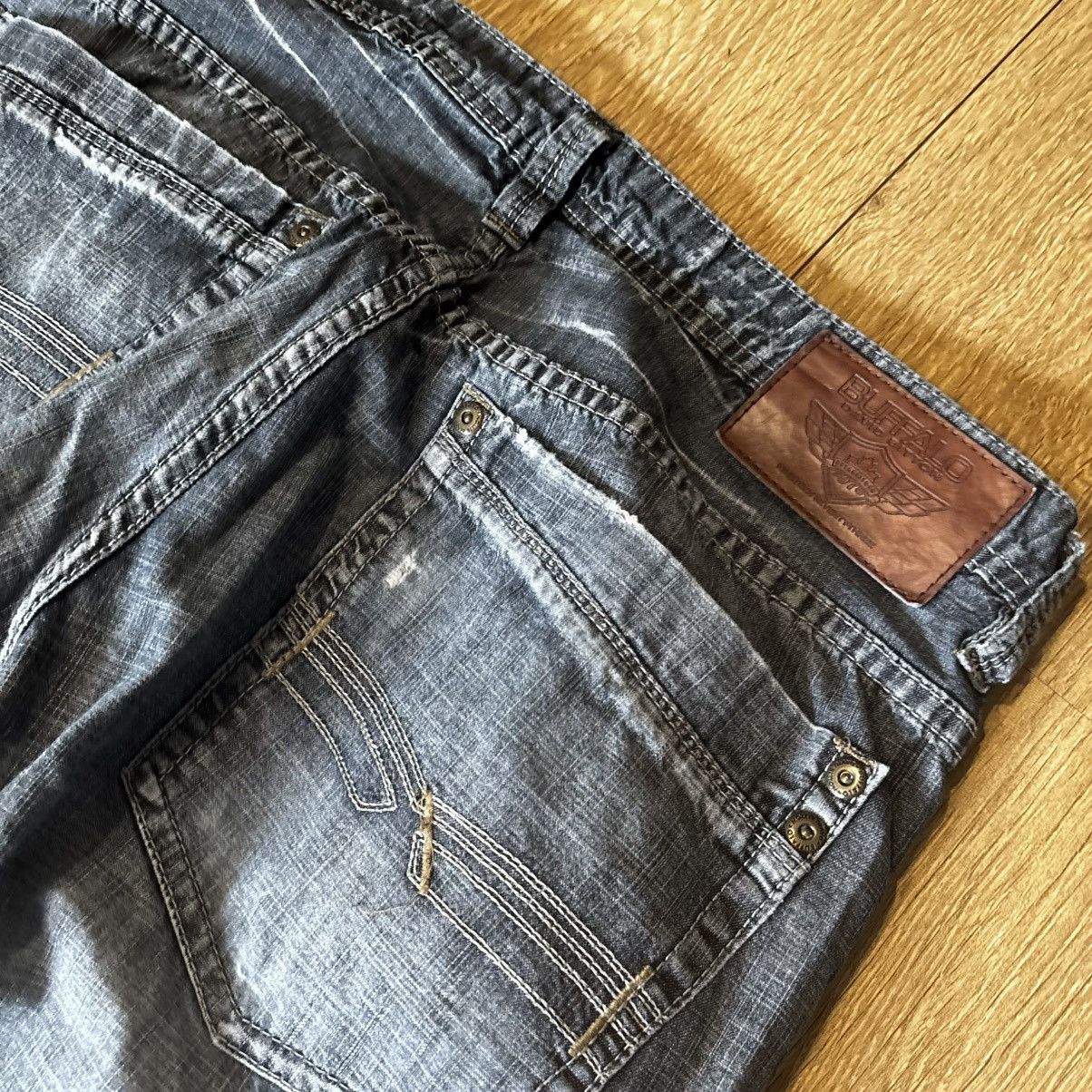 Buffalo David Bitton David Bitton Faded Distressed Baggy Fit Dark Wash Size US 34 / EU 50 - 2 Thumbnail