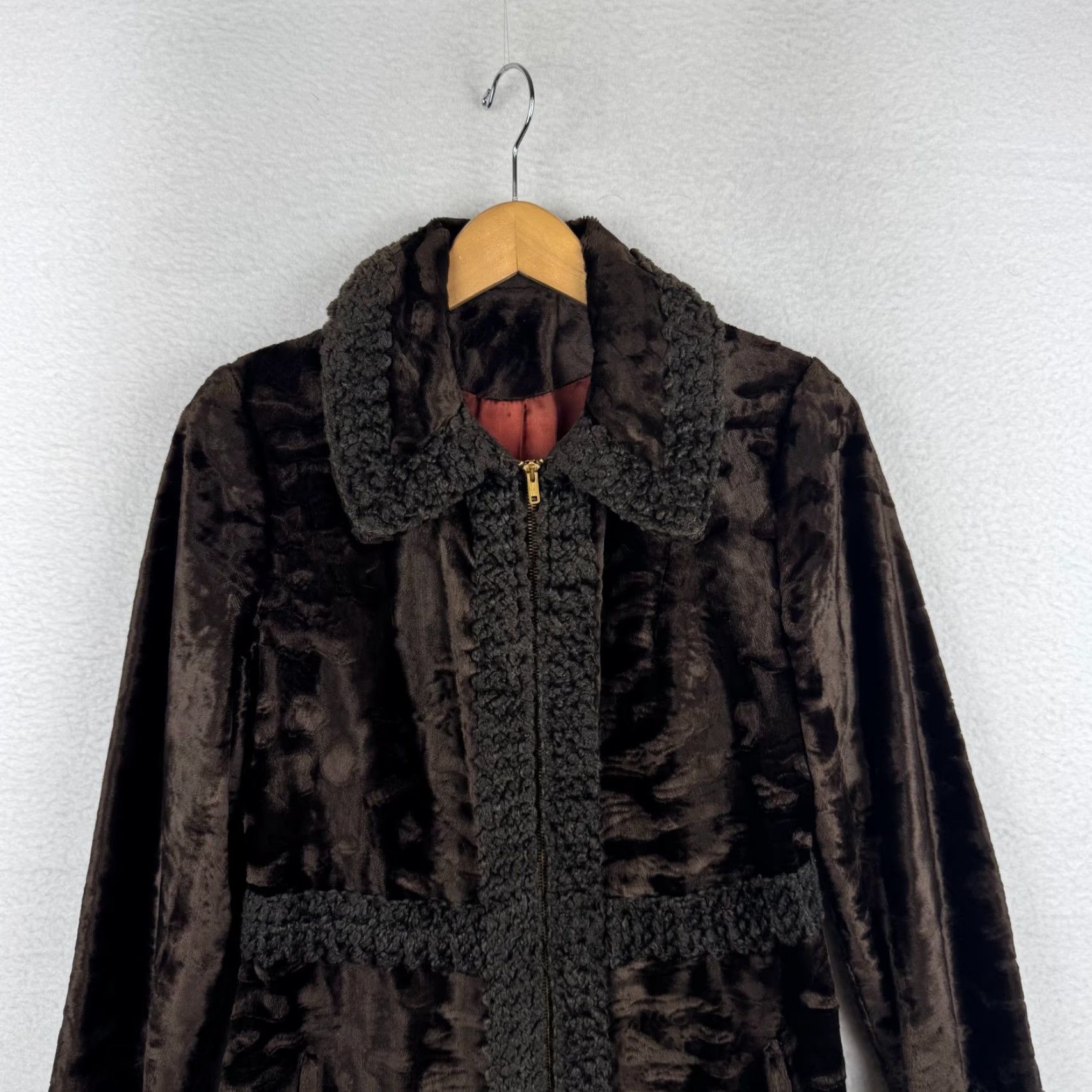 Vintage VINTAGE Country Pacer Coat Womens S Faux Fur Brown 70s 80s Long Fur Double Talon Zip - 36" Long Size S / US 4 / IT 40 - 4 Thumbnail