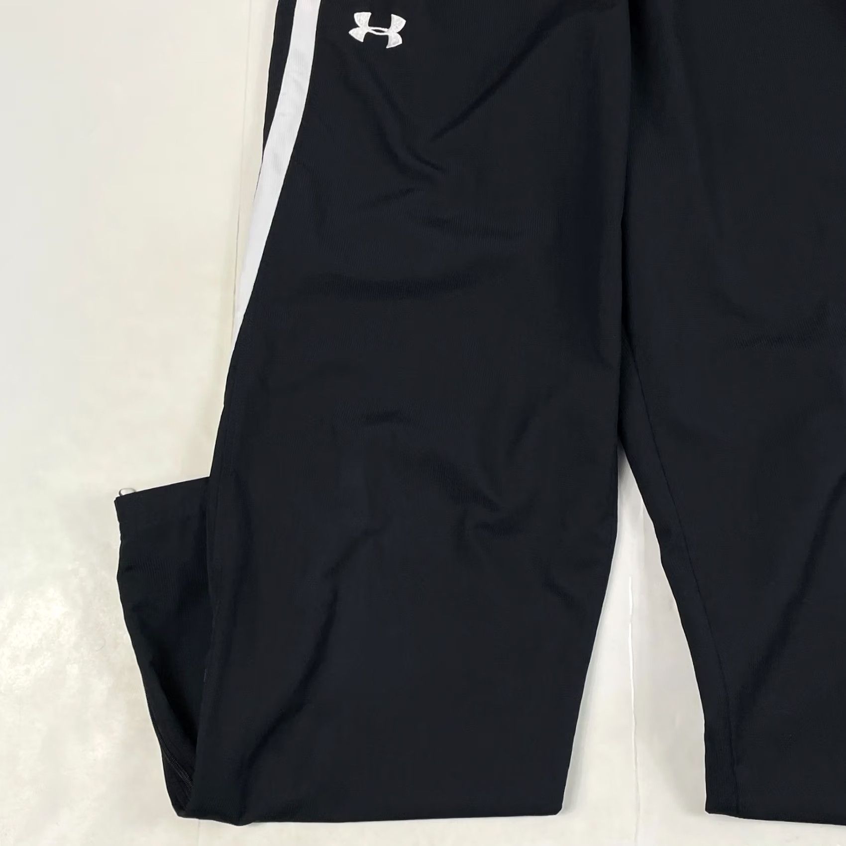 Under Armour Under Armour Track Pants Men Large Black Relaxed Straight Lined Baggy Workout Gym Size US 31 - 5 Thumbnail