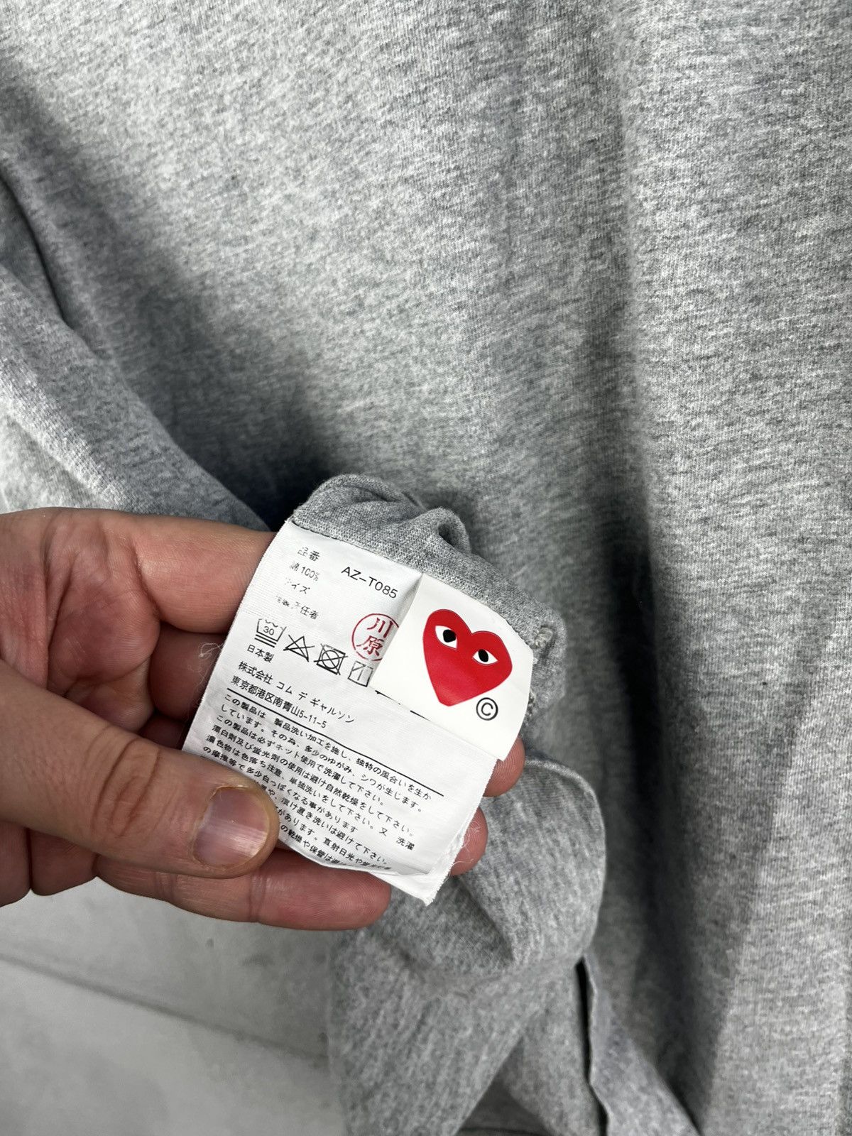 Comme des Garcons Comme des Garcons t shirt japan play Size M / US 6-8 / IT 42-44 - 10 Thumbnail