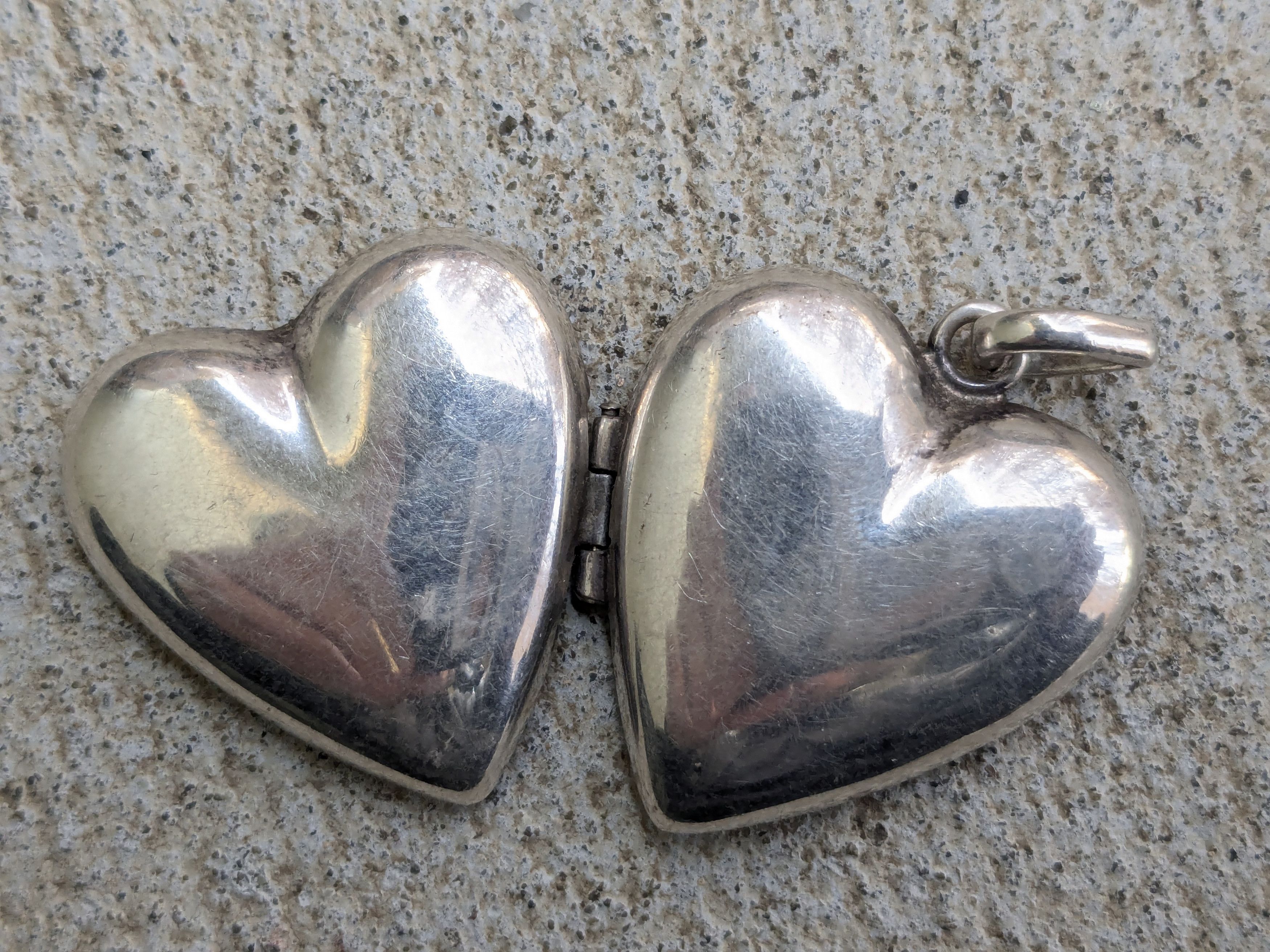 Jewelry Vintage Sterling Silver Heart Pendant Locket Picture Size ONE SIZE - 7 Thumbnail