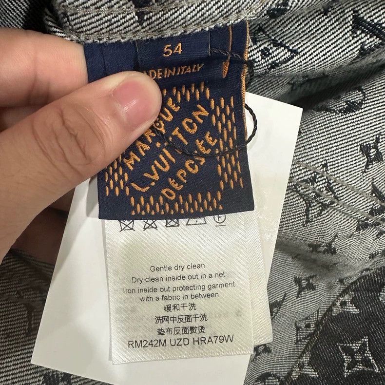 Louis Vuitton Louis Vuitton full logo and pearl buttons denim jacket Size US L / EU 52-54 / 3 - 6 Thumbnail