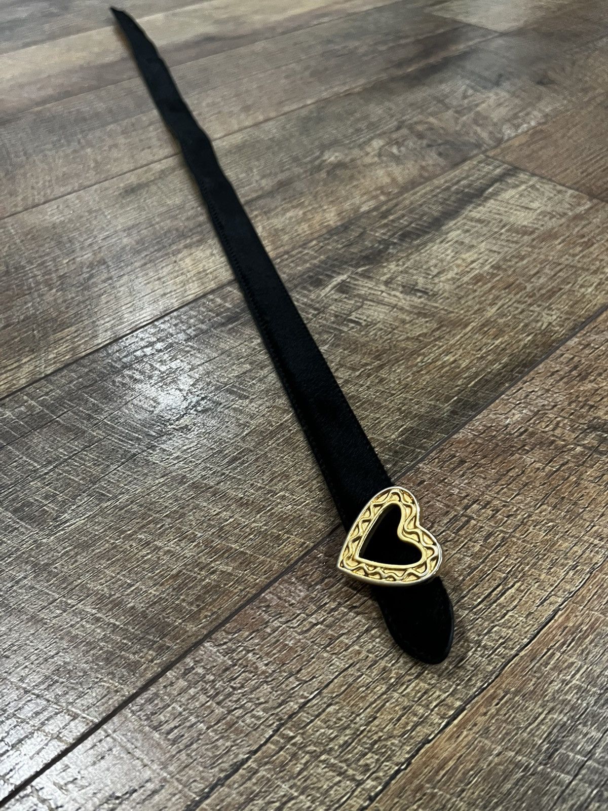 Moschino VTG 90s Moschino Redwall Heart Buckle Furry Leather Belt S/M Size ONE SIZE - 1 Thumbnail