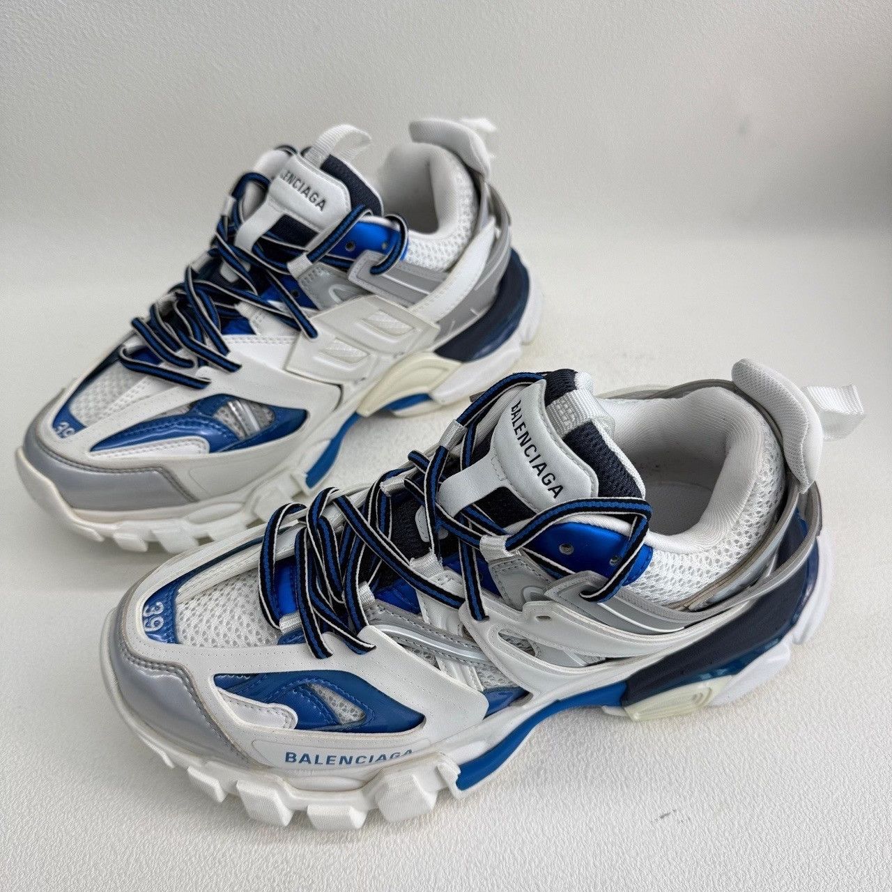 Balenciaga Balenciaga Breathable Blue Lowtop Sneakers 6.5 Men Size US 6.5 / EU 39-40 - 1 Thumbnail