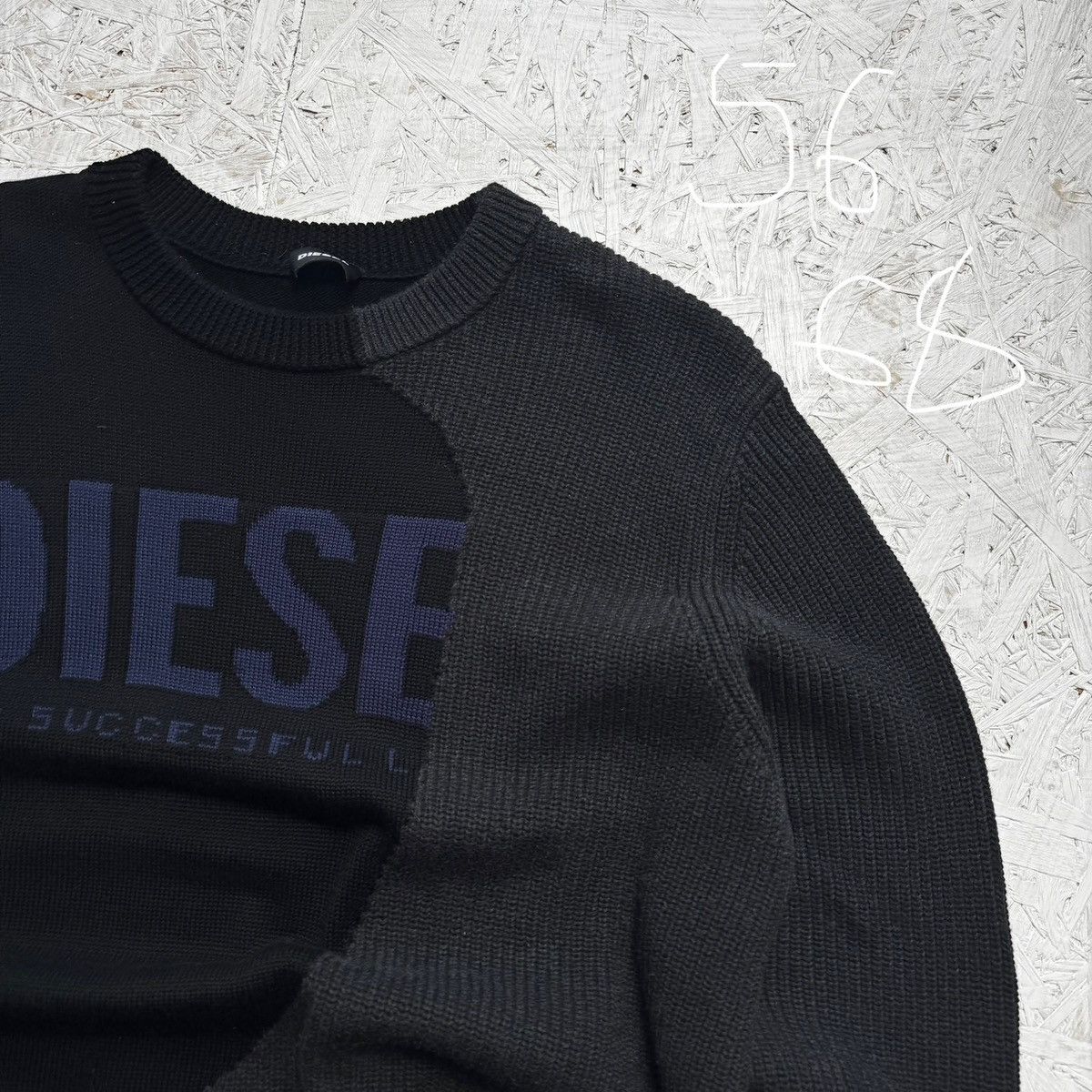 Diesel × Diesel Black Gold × Japanese Brand Modern Diesel Archival Center Logo Knit Avant-Garde Sweater Size US M / EU 48-50 / 2 - 4 Thumbnail