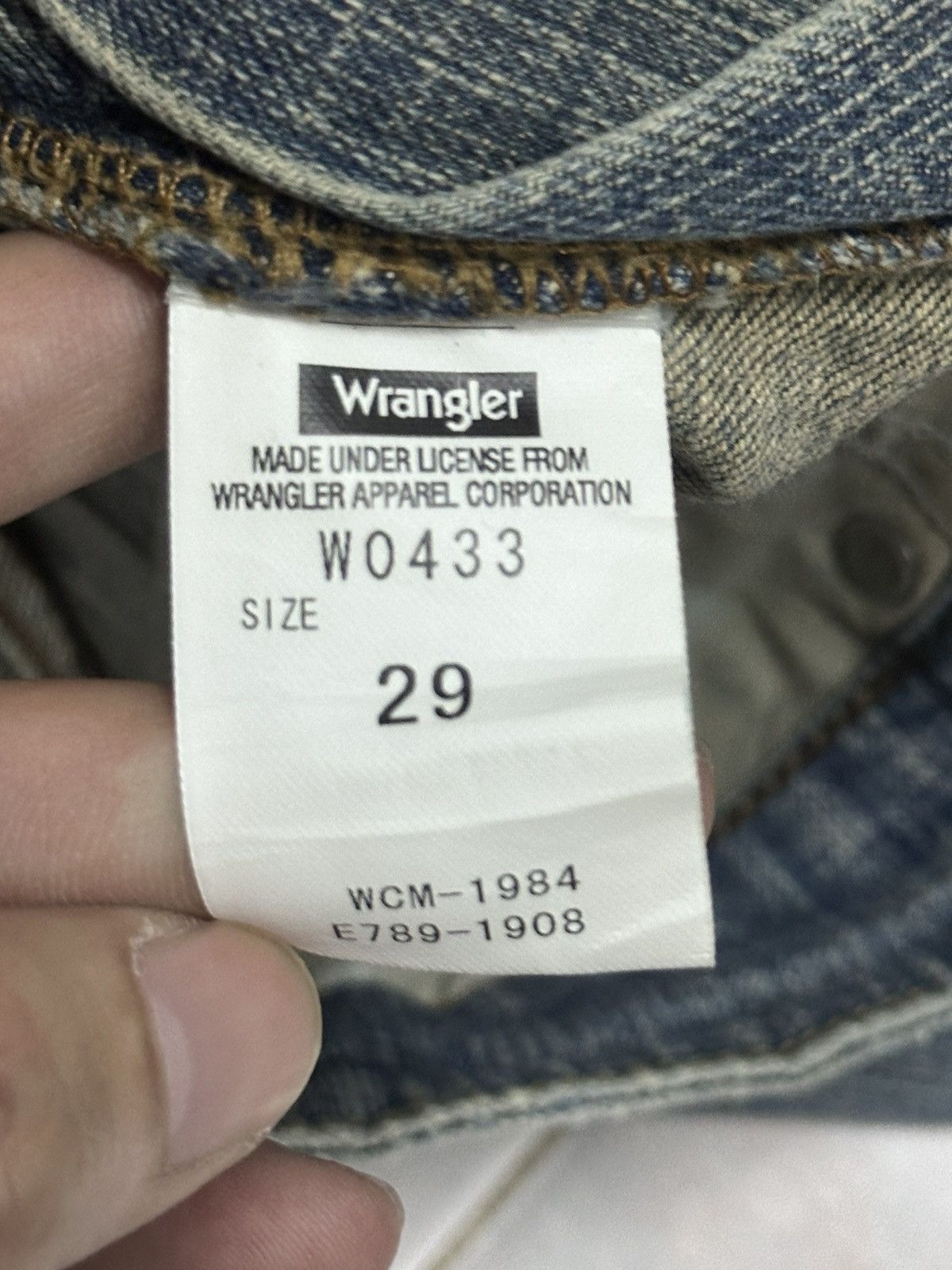 Japanese Brand Wrangler Rare Silver Colour Wideleg Style and Faded Wash Size US 30 / EU 46 - 9 Thumbnail