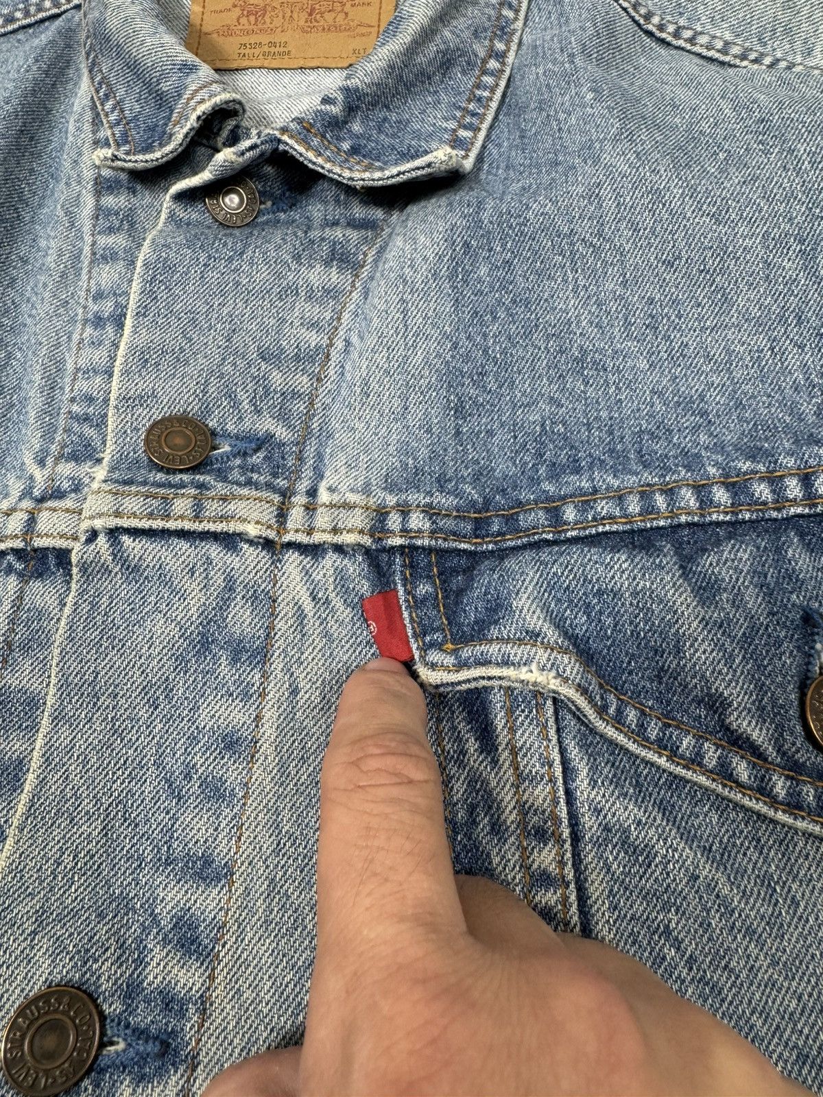 Levi's Vintage Levi's Denim Jacket Size US XL / EU 56 / 4 - 3 Thumbnail
