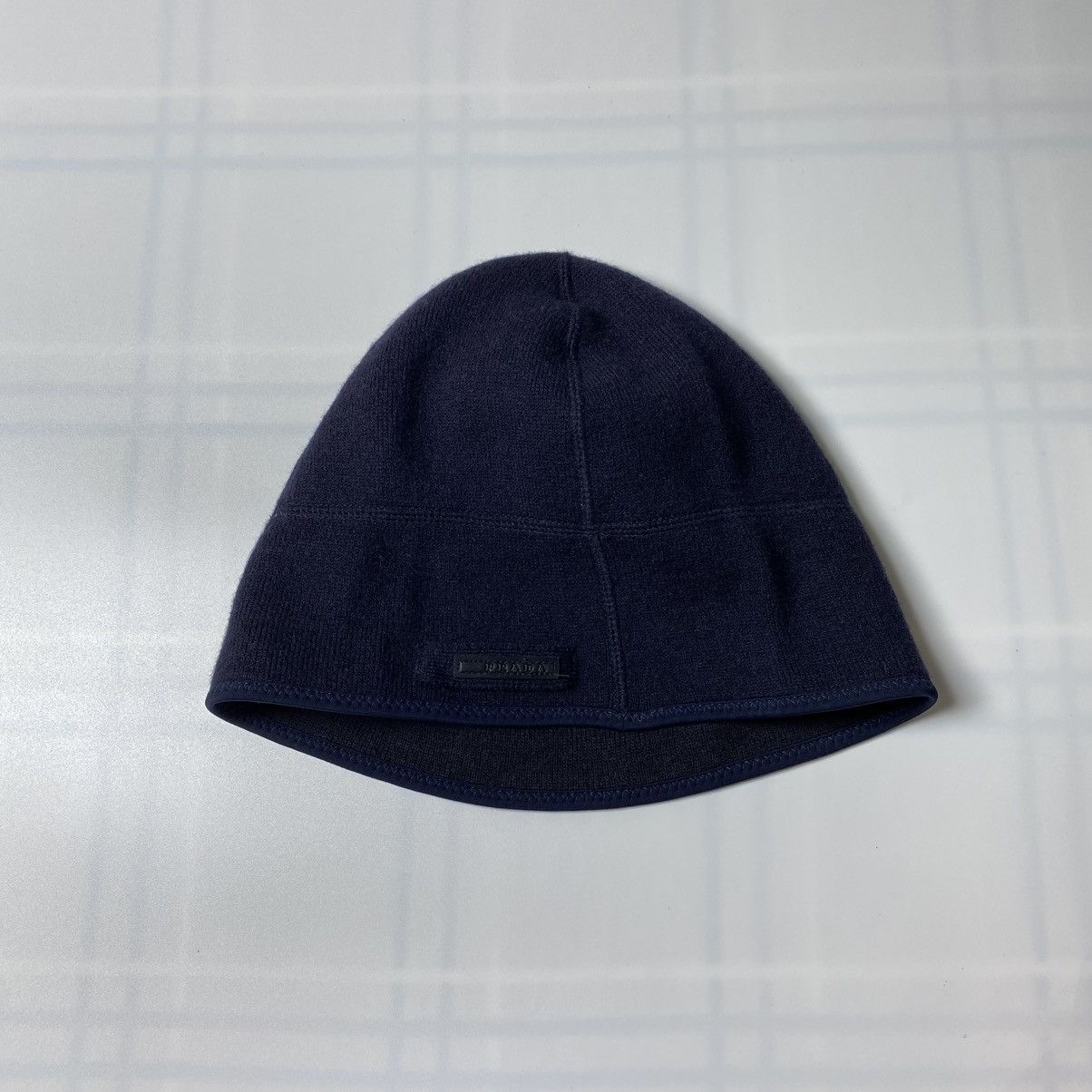 Prada PRADA BLACK TAB BEANIE Size ONE SIZE - 7 Thumbnail