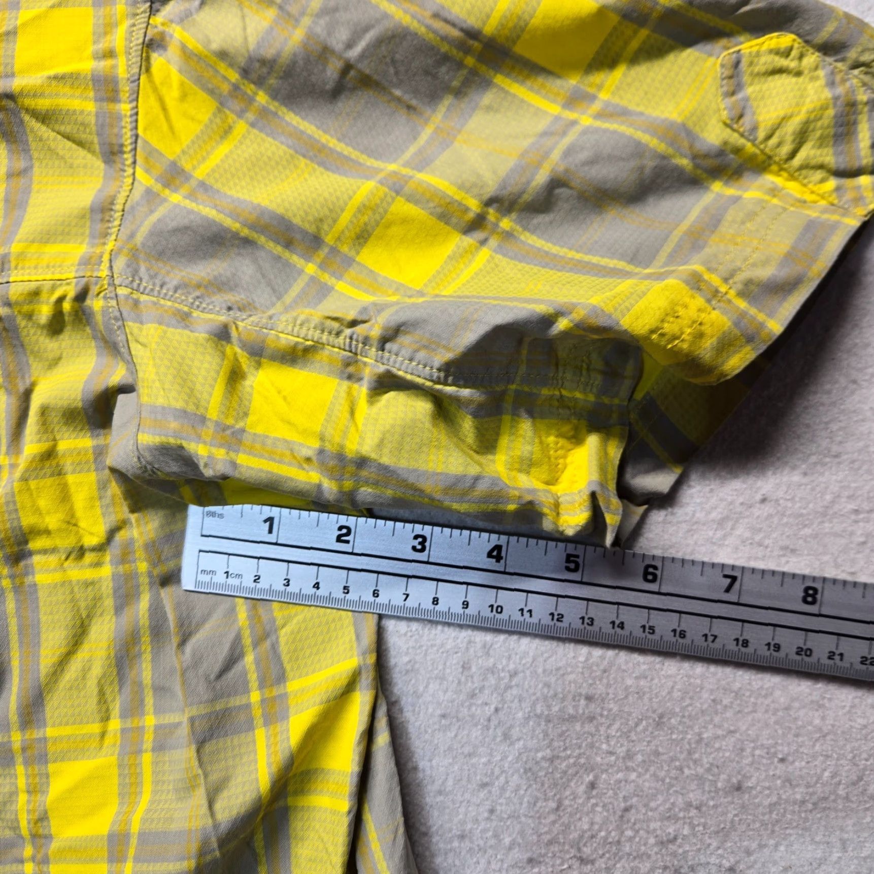 Vintage Cabela's Shirt Button-Up Plaid Yellow Nylon Breathable Pocket Vented Short Sleeve Adult Mens XL Size US XL / EU 56 / 4 - 5 Thumbnail