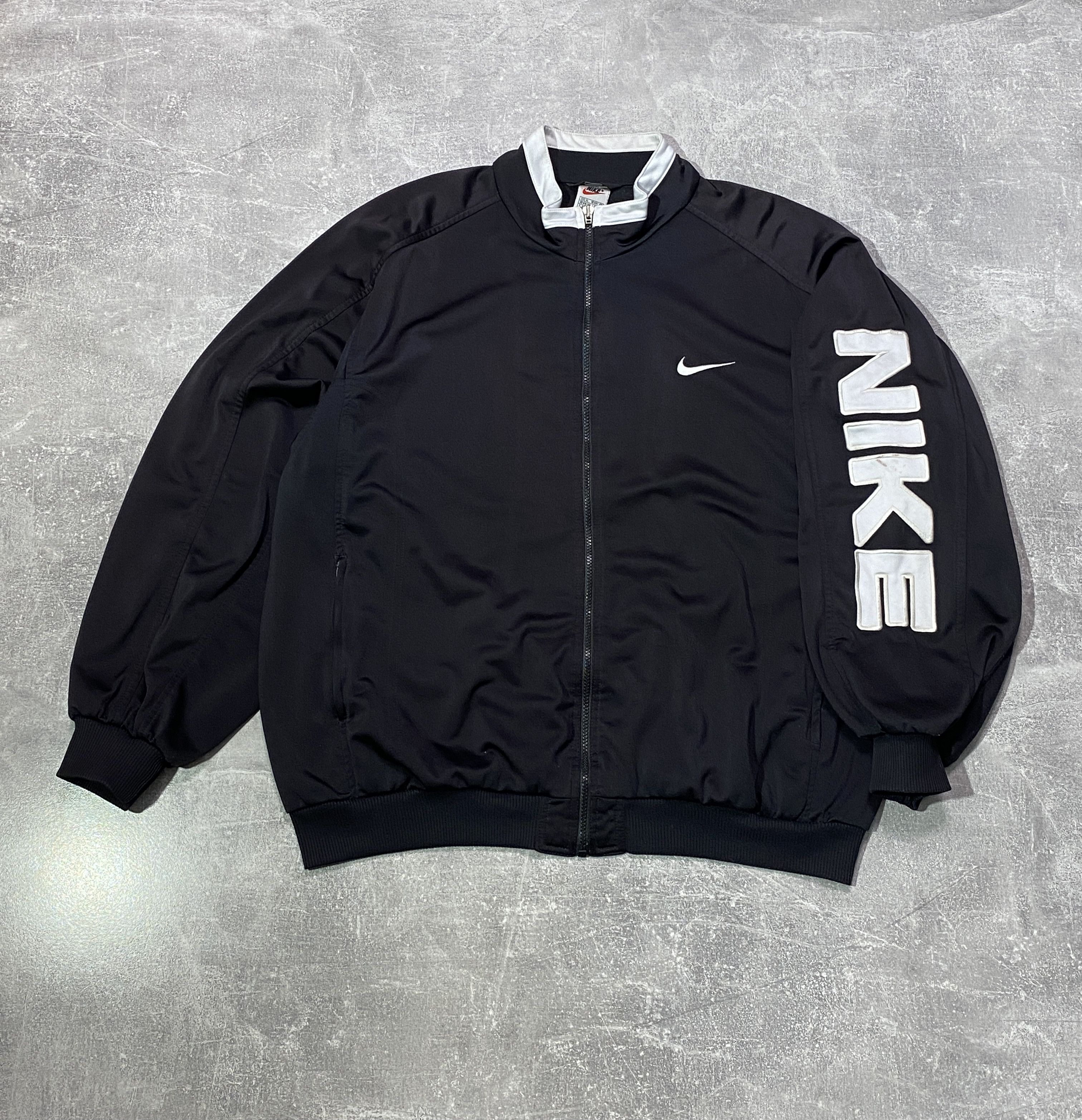 Nike Vintage 90s Nike Big Logo Zip Jacket Red Tags Size US XL / EU 56 / 4 - 2 Thumbnail