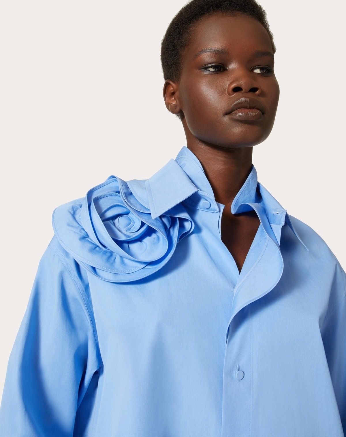 Valentino o1s1wg110525 Cotton Popeline Shirt in Blue Size M / US 6-8 / IT 42-44 - 6 Thumbnail