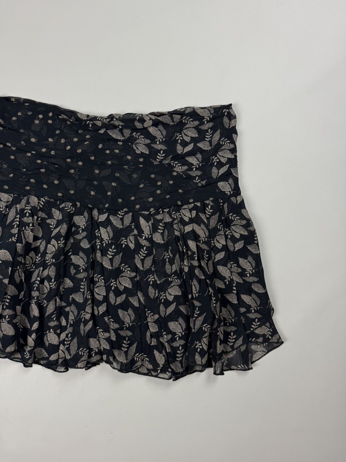Isabel Marant Etoile Isabel Marant Etoile Floral Pattern Viscose Mini Skirt Size 26" / US 2 / IT 38 - 3 Thumbnail