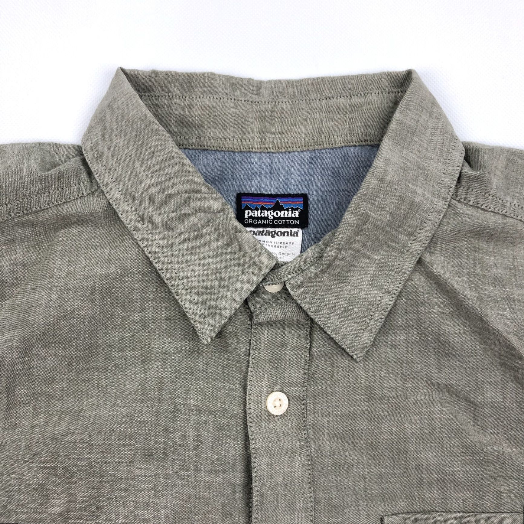 Patagonia Patagonia Shirt Men's XL Olive Green Organic Cotton Blend Chambray Short Sleeve Button-Down Casual Outdoor Modern 90s? Size US XL / EU 56 / 4 - 2 Thumbnail