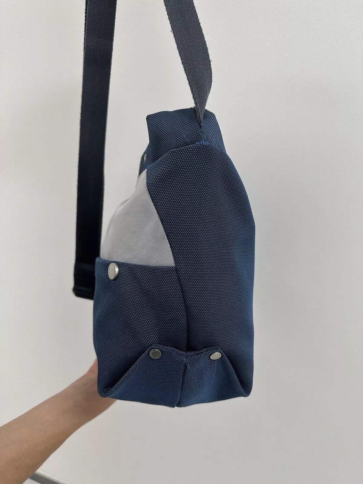 Mandarina Duck MANDARINA DUCK BAGS WOMENS BLUE CROSSBODY 37x26 cm Size ONE SIZE - 10 Thumbnail