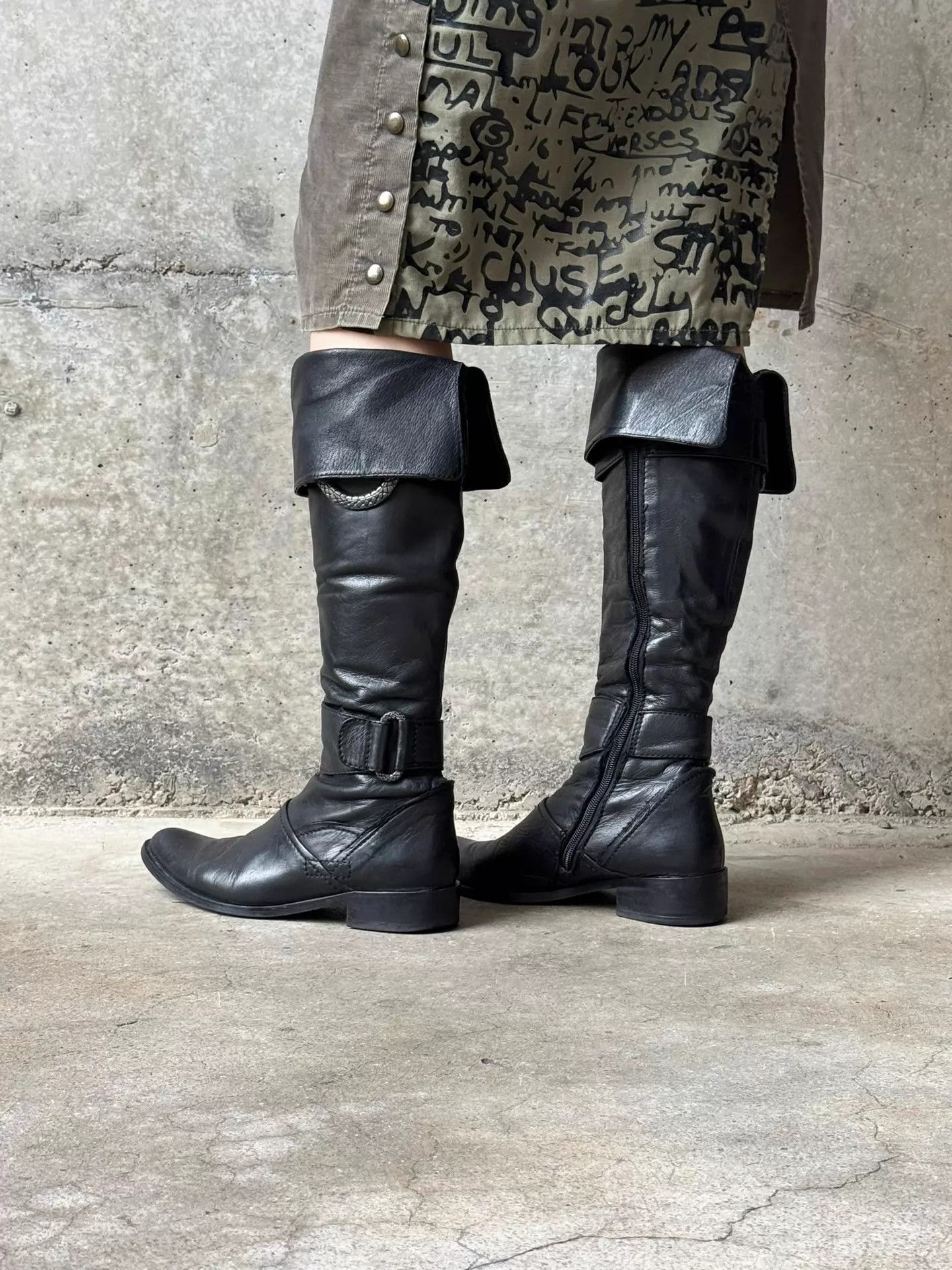 Rigards Regard Pointed Toe Cuffed Moto Biker Boots EU36 Size US 5.5 / IT 35.5 - 1 Thumbnail