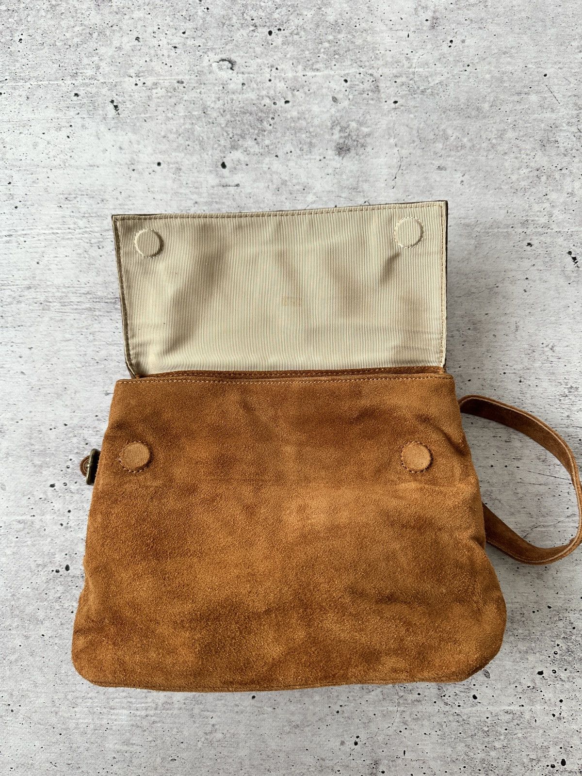 Japanese Brand × Vintage Brown leather shoulder bag backpack with a boho vibe Size ONE SIZE - 9 Thumbnail