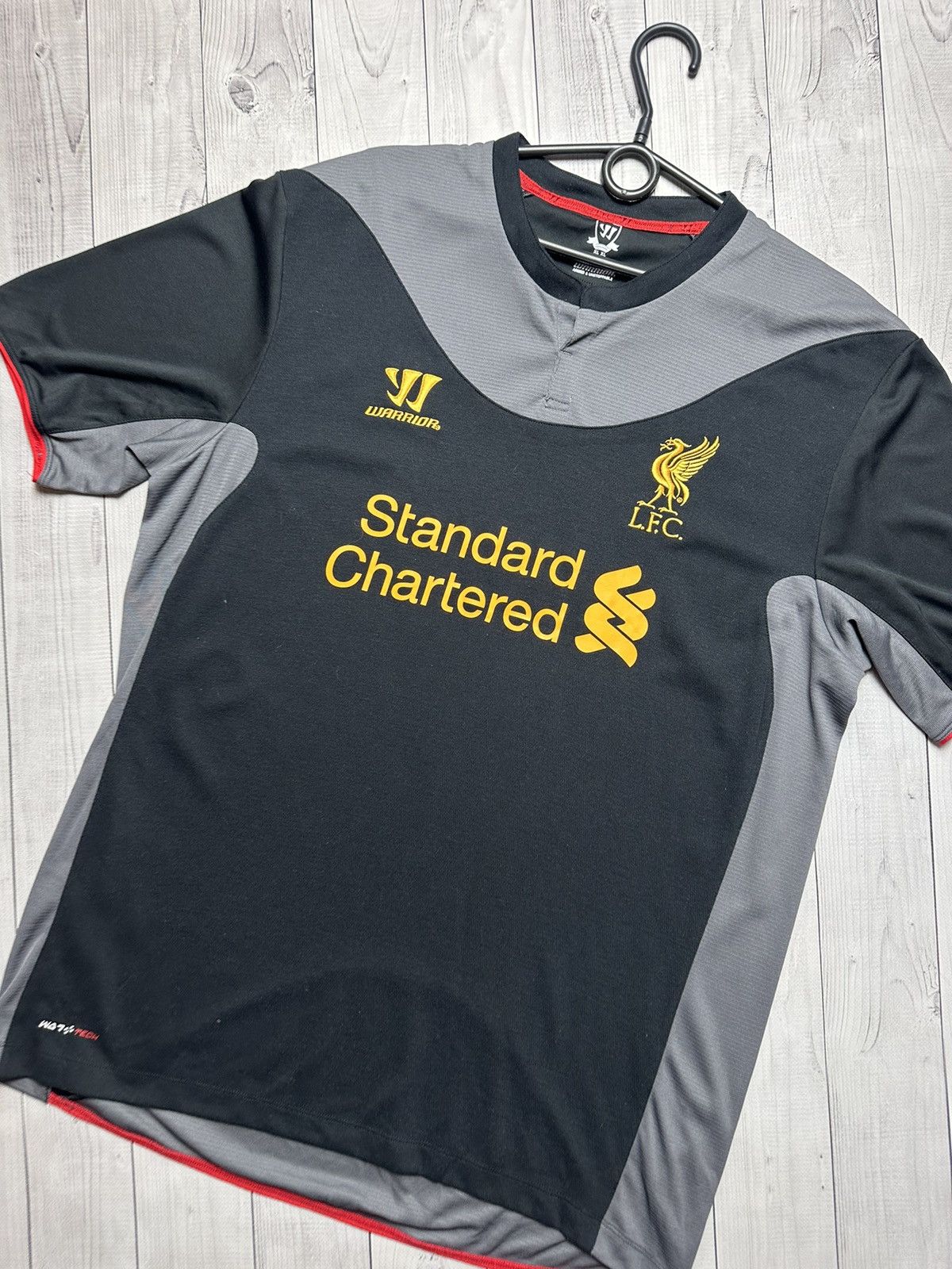 Vintage Vintage Liverpool soccer jersey size XL black Size US XL / EU 56 / 4 - 2 Thumbnail