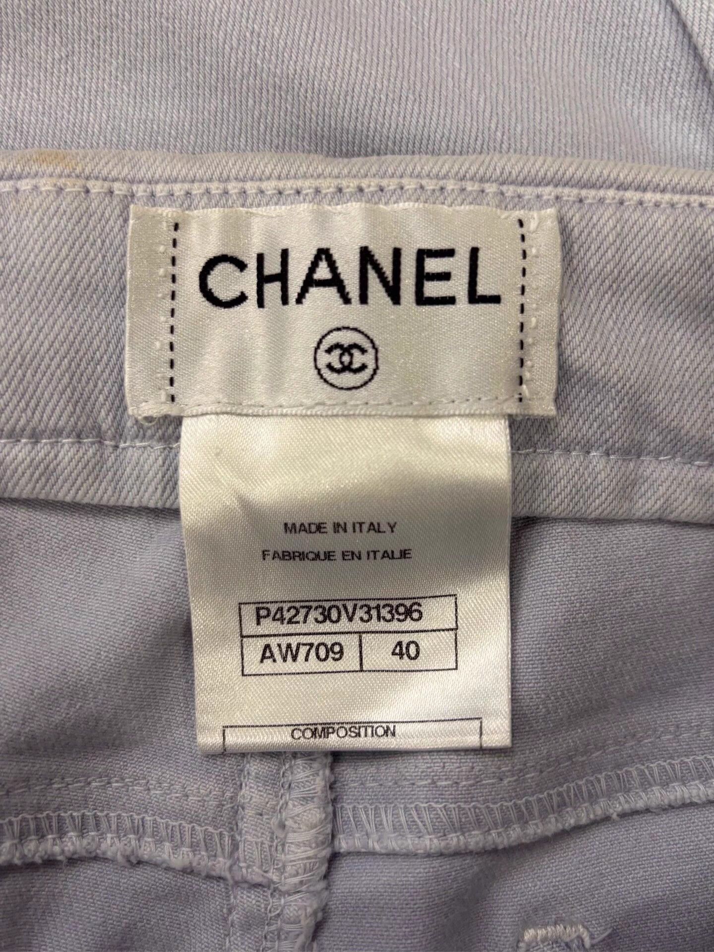 Chanel CHANEL women's light gray back white logo jeans 40 Size 28" / US 6 / IT 42 - 4 Thumbnail