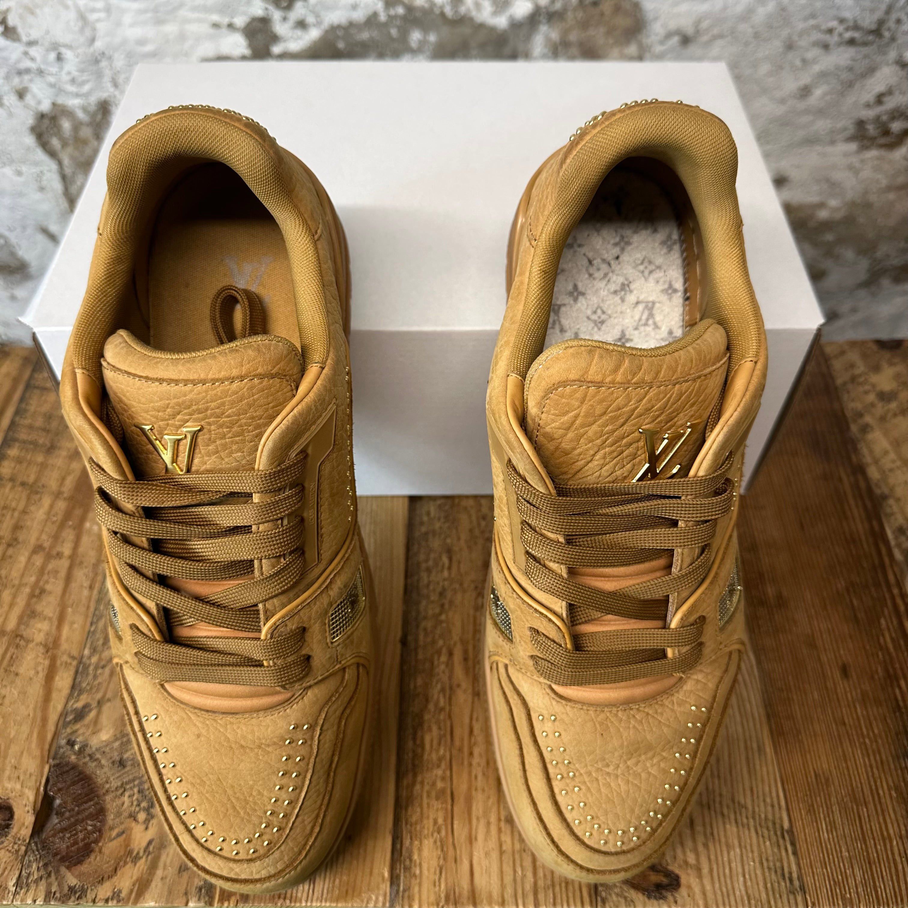 Louis Vuitton Louis Vuitton Brown Leather Studded Trainer Sz 10 (8.5LV) Size US 10 / EU 43 - 4 Thumbnail