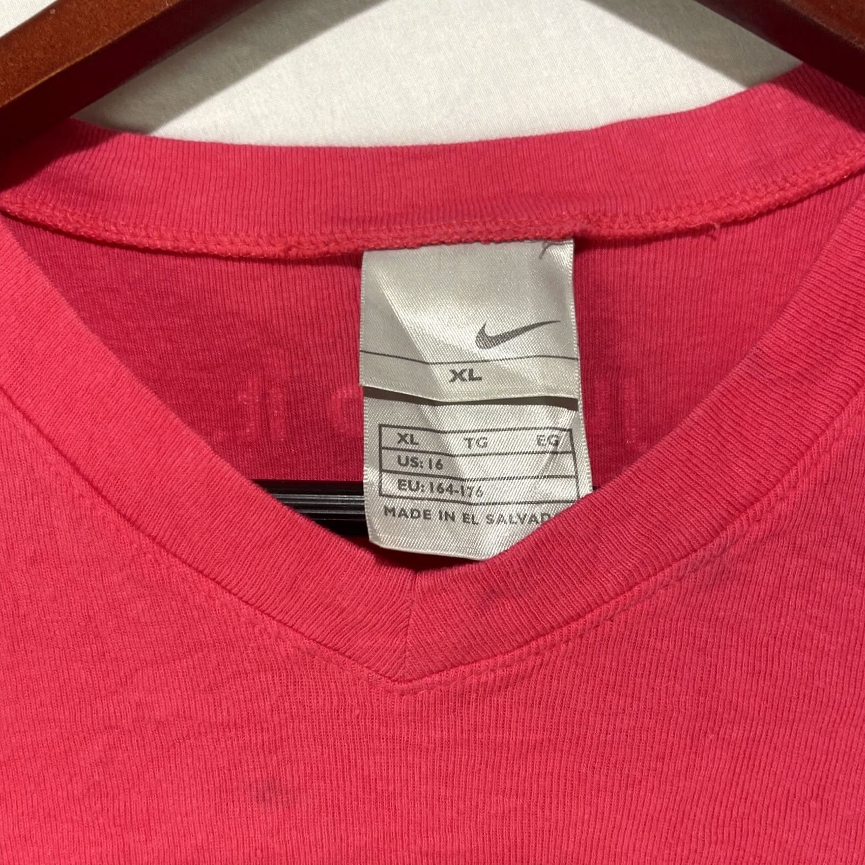 Nike VINTAGE Nike Shirt Womens XL Move It Groove It Prove It V Neck Pink Short Sleeve T-Shirt Casual Size XL / US 12-14 / IT 48-50 - 4 Thumbnail