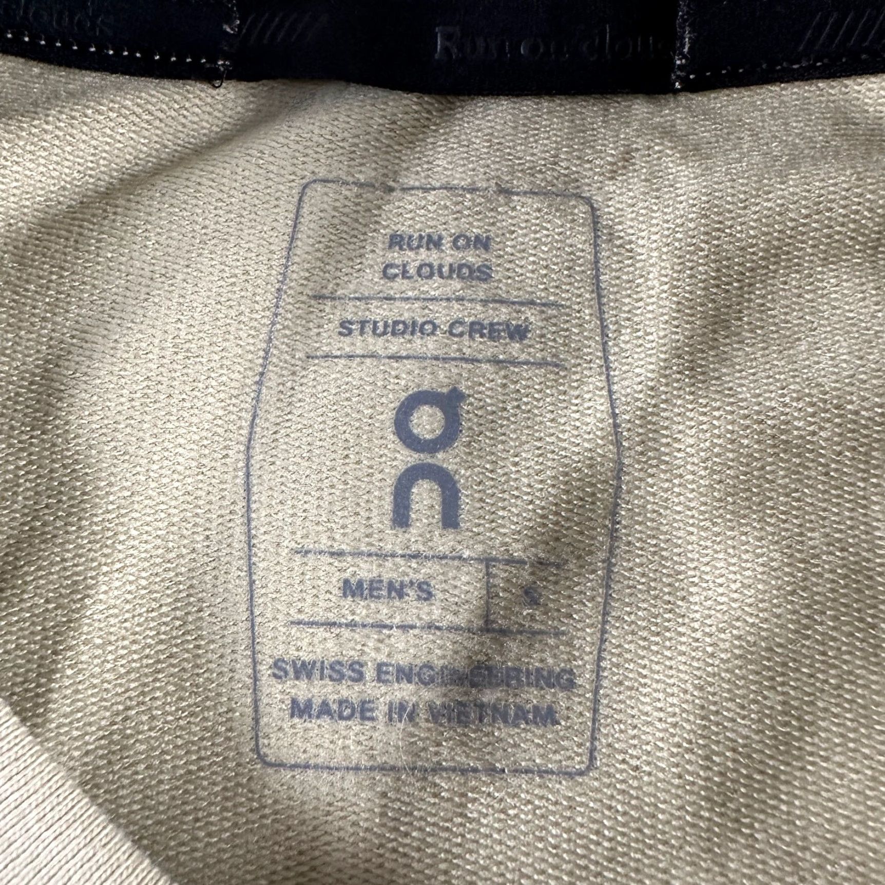 Vintage On Cloud Running Studio Crew Sweatshirt Mens S Olive Athletic Pullover Size US S / EU 44-46 / 1 - 4 Thumbnail