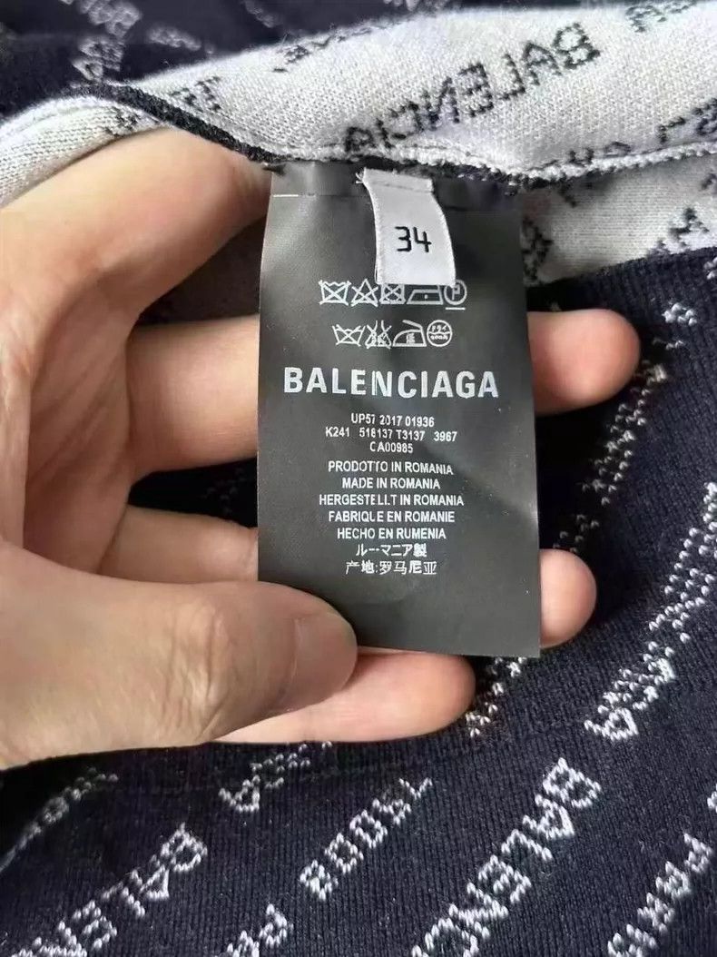 Balenciaga Balenciaga size 34 Bullet screen sweater Size US XS / EU 42 / 0 - 4 Thumbnail